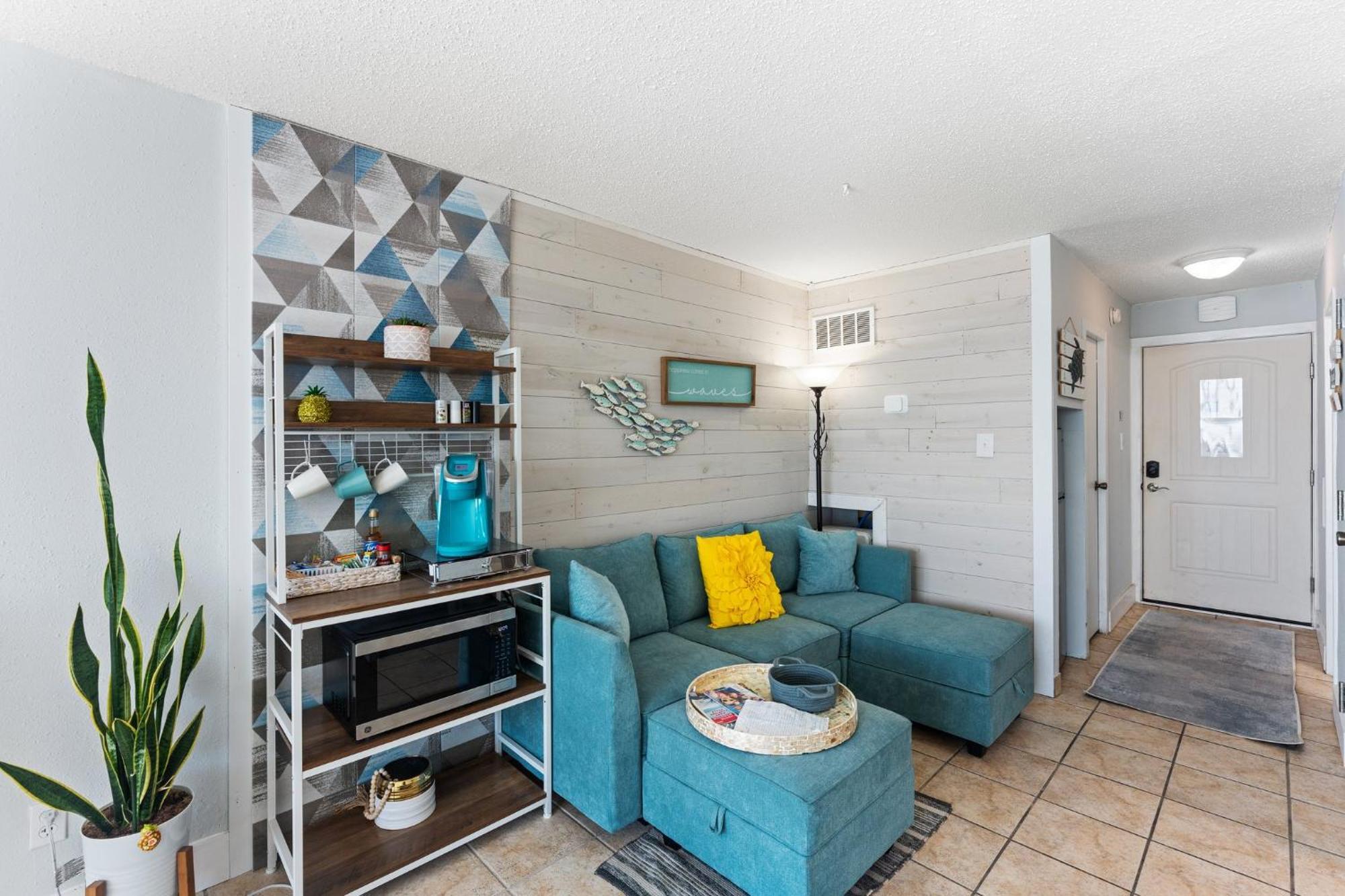 Seaview At Of The Gulf #823 By Nautical Apartment *