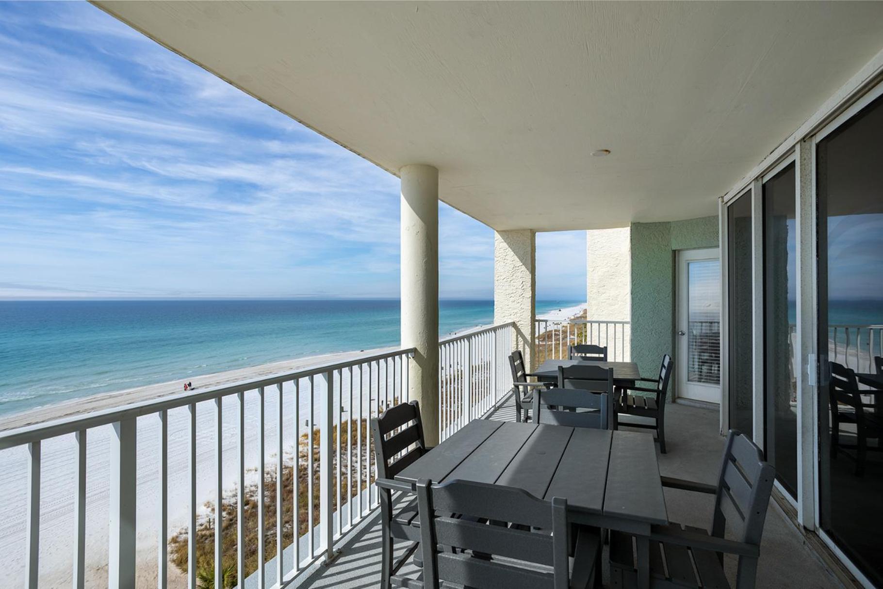 Long 607-4 Free Chairs With Your Panama City Beach