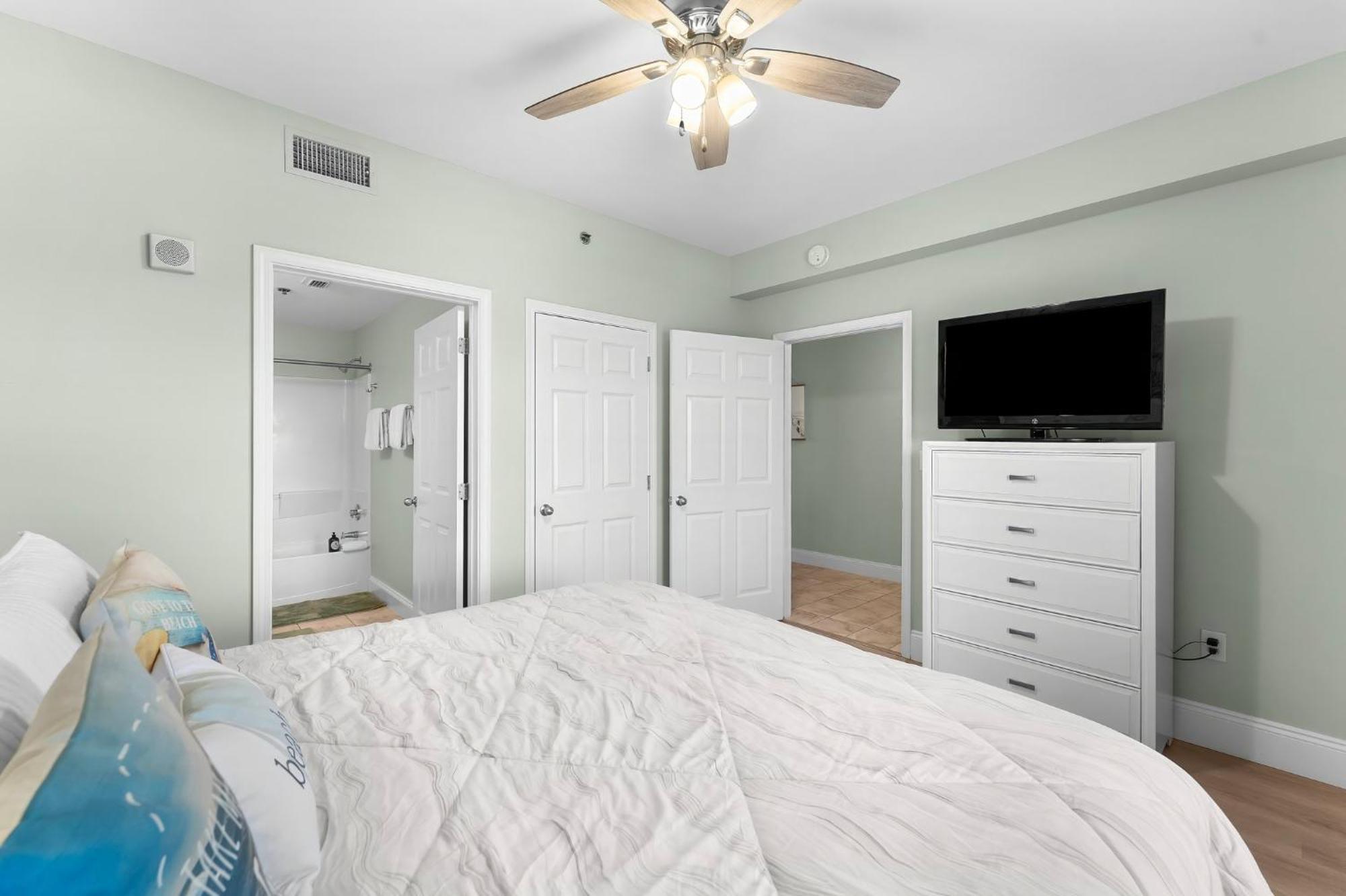 Holiday home Living Right At Laketown Wharf #1016 By Nautical
