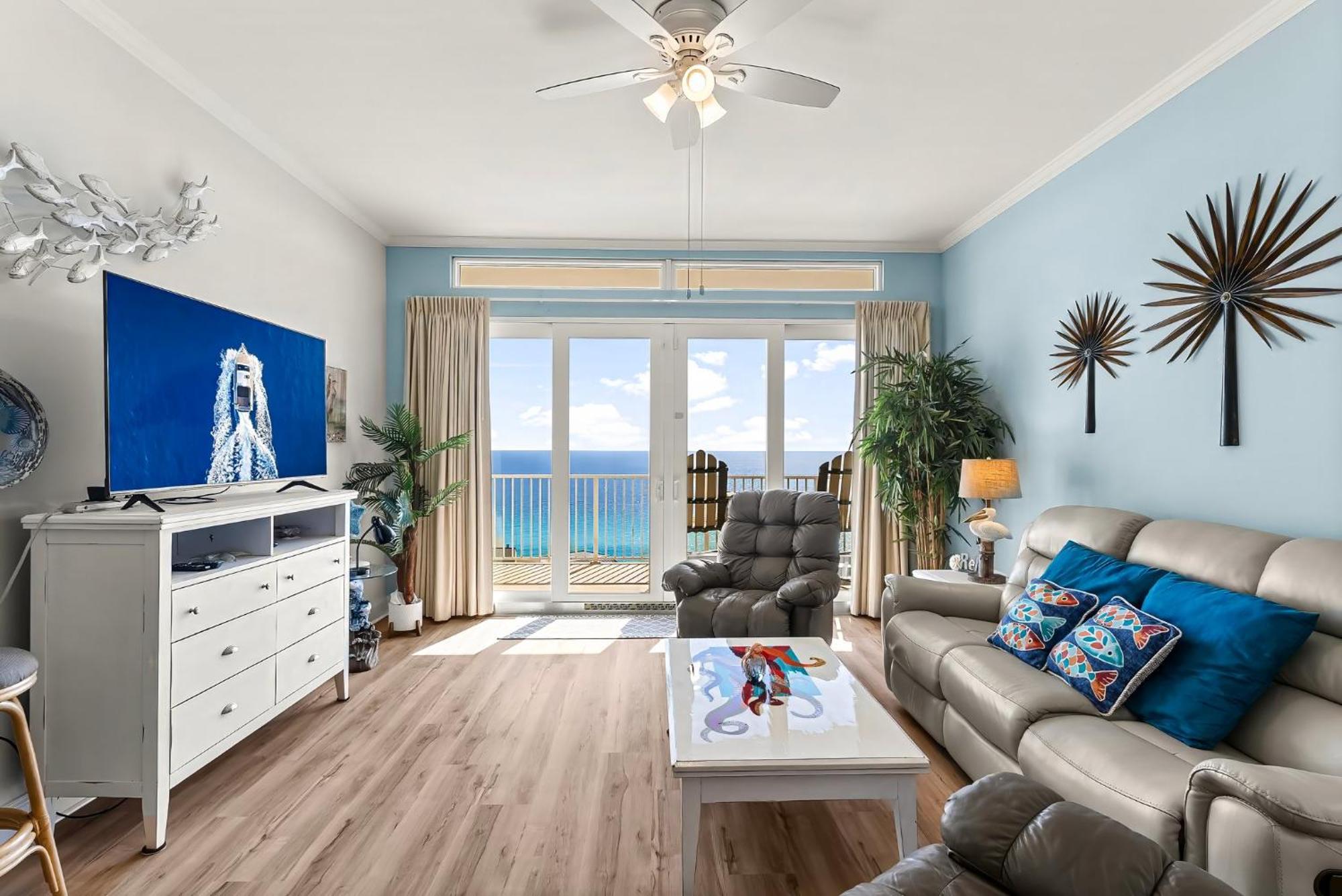 Laketown Wharf 2124 *