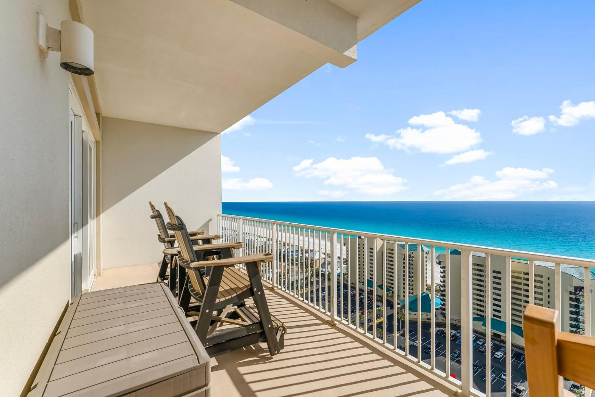 Apartment Laketown Wharf 2124
