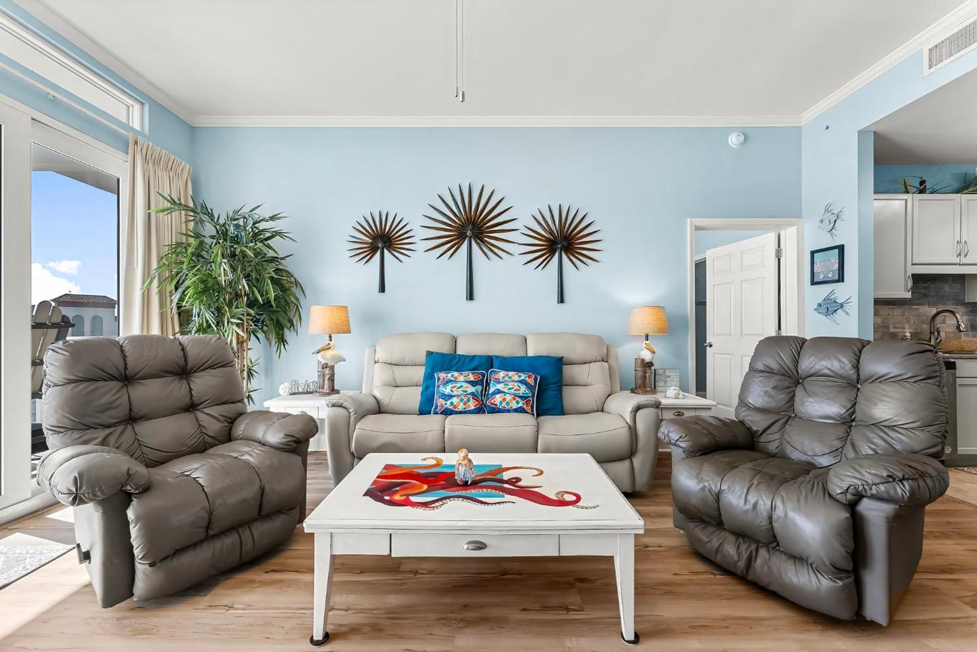 Laketown Wharf 2124 Apartment