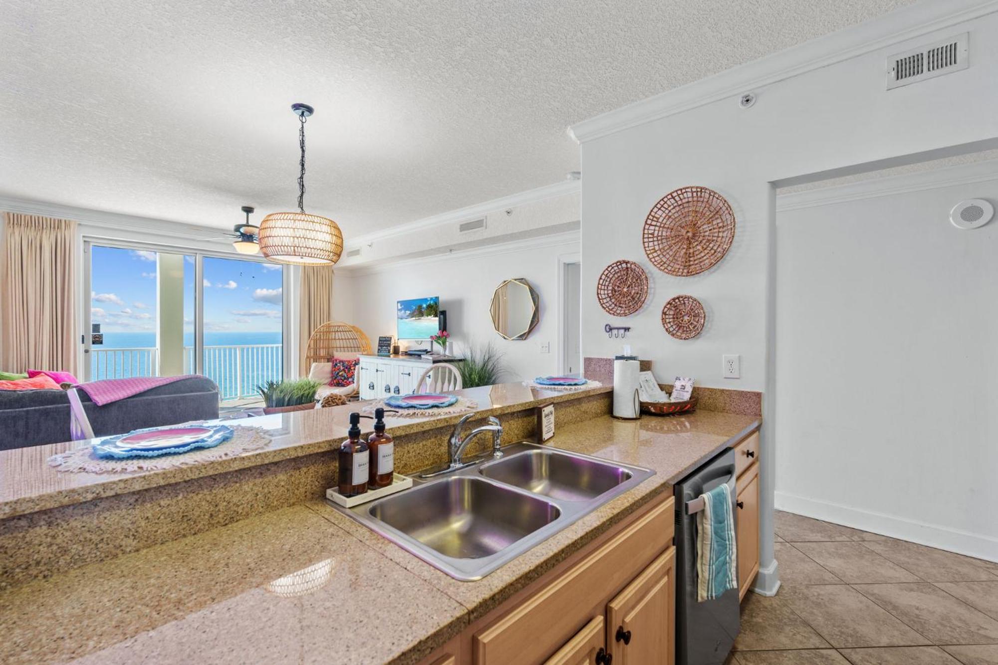 Beachfront Bliss At Ocean Ritz! 3br 3ba! Sleeps 101 By Dolce Getaways *