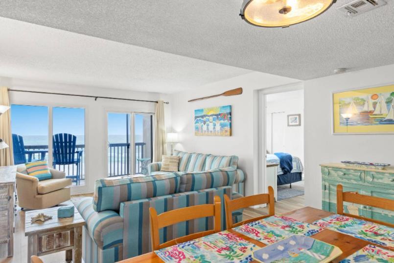 Pinnacle Port B2-306 Holiday home