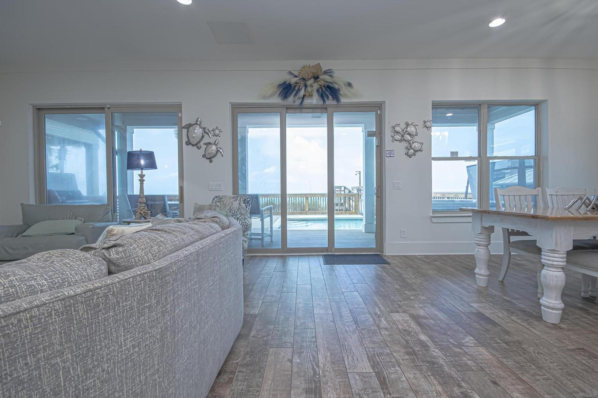 Holiday home The Tourist Trap - Heated Private Beachfront Pool! Gorgeous!!! Panama City Beach