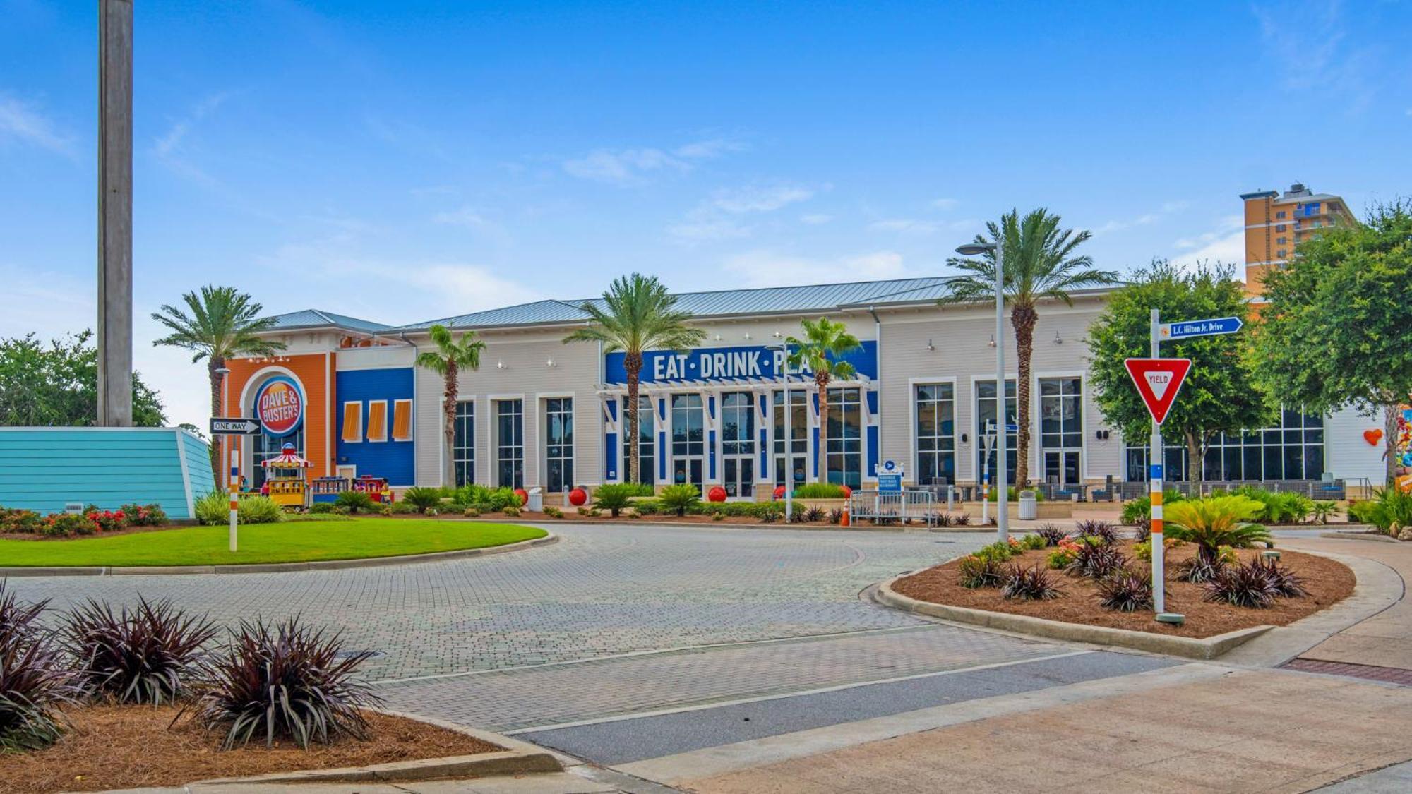 Laketown Wharf 933! Beautiful 3 Bd, Great Amenities, And Great Location Panama City Beach