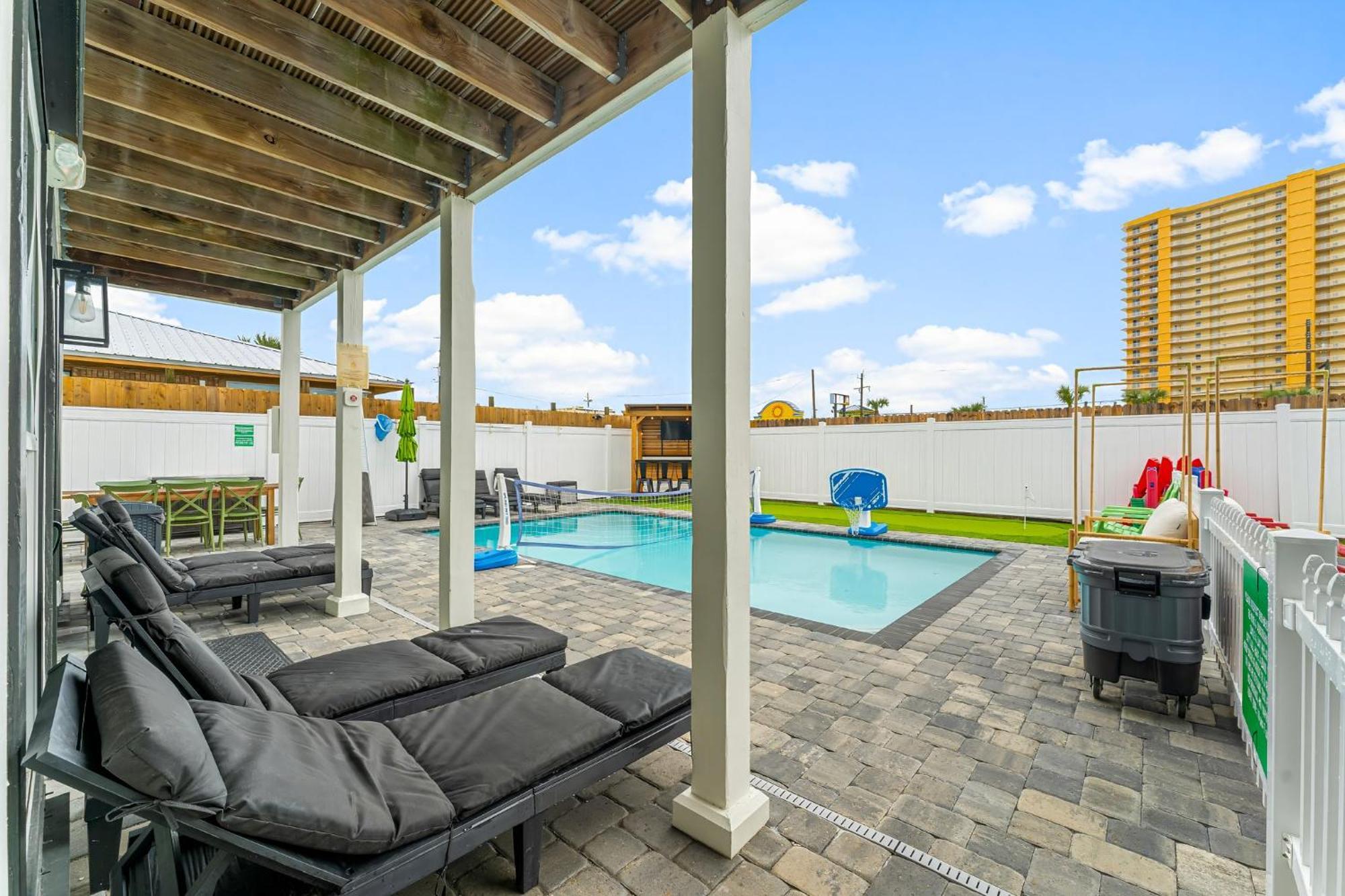 Lime And Dandy Pool Golf Grill Bar Games Near