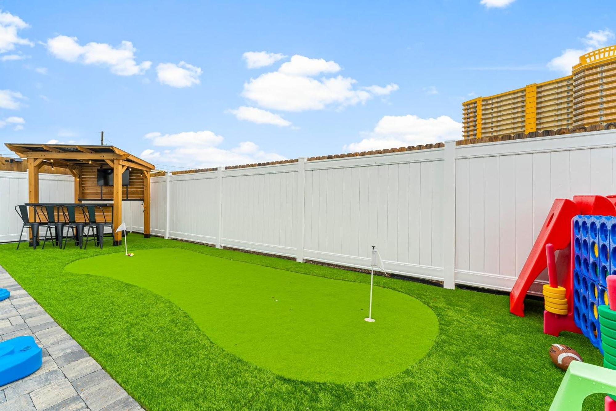 Lime And Dandy Pool Golf Grill Bar Games Near Apartment *
