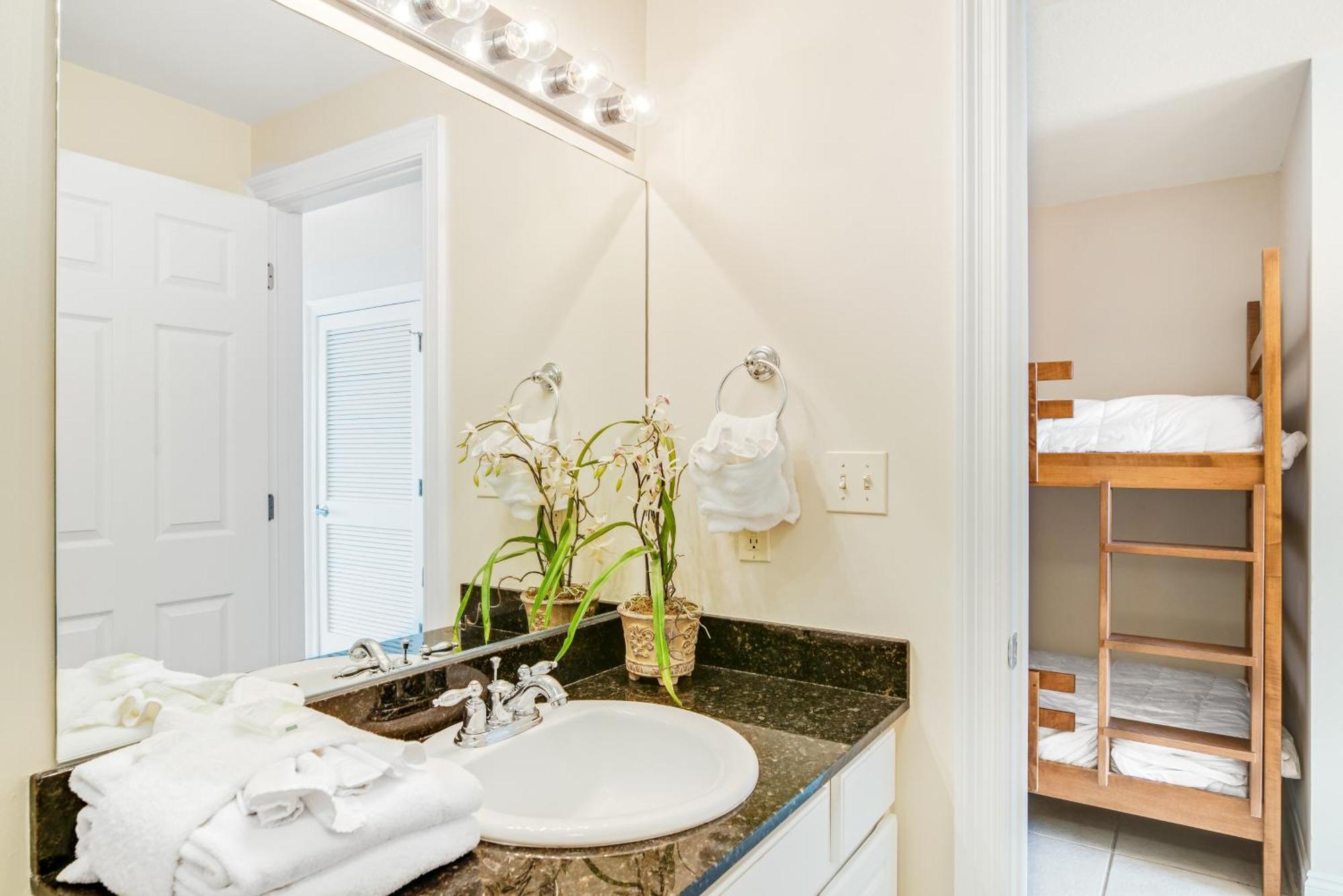 Calypso 1107w Apartment
