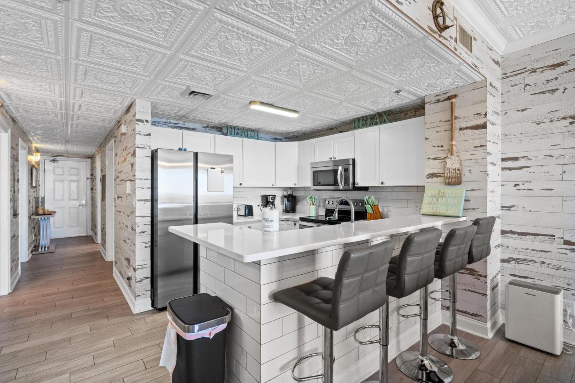 Calypso Towers Apartment *