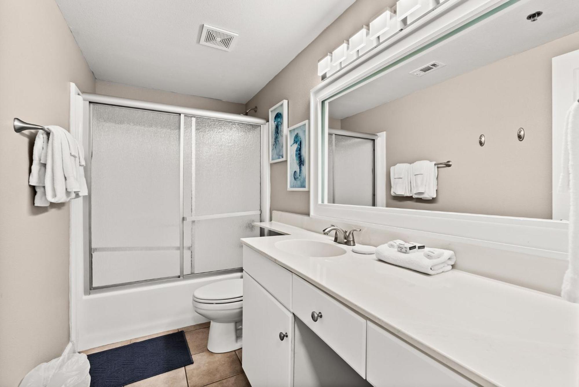 Spacious 2-bedroom Beachfront Resort! By Dolce Getaways Pcb! Apartment