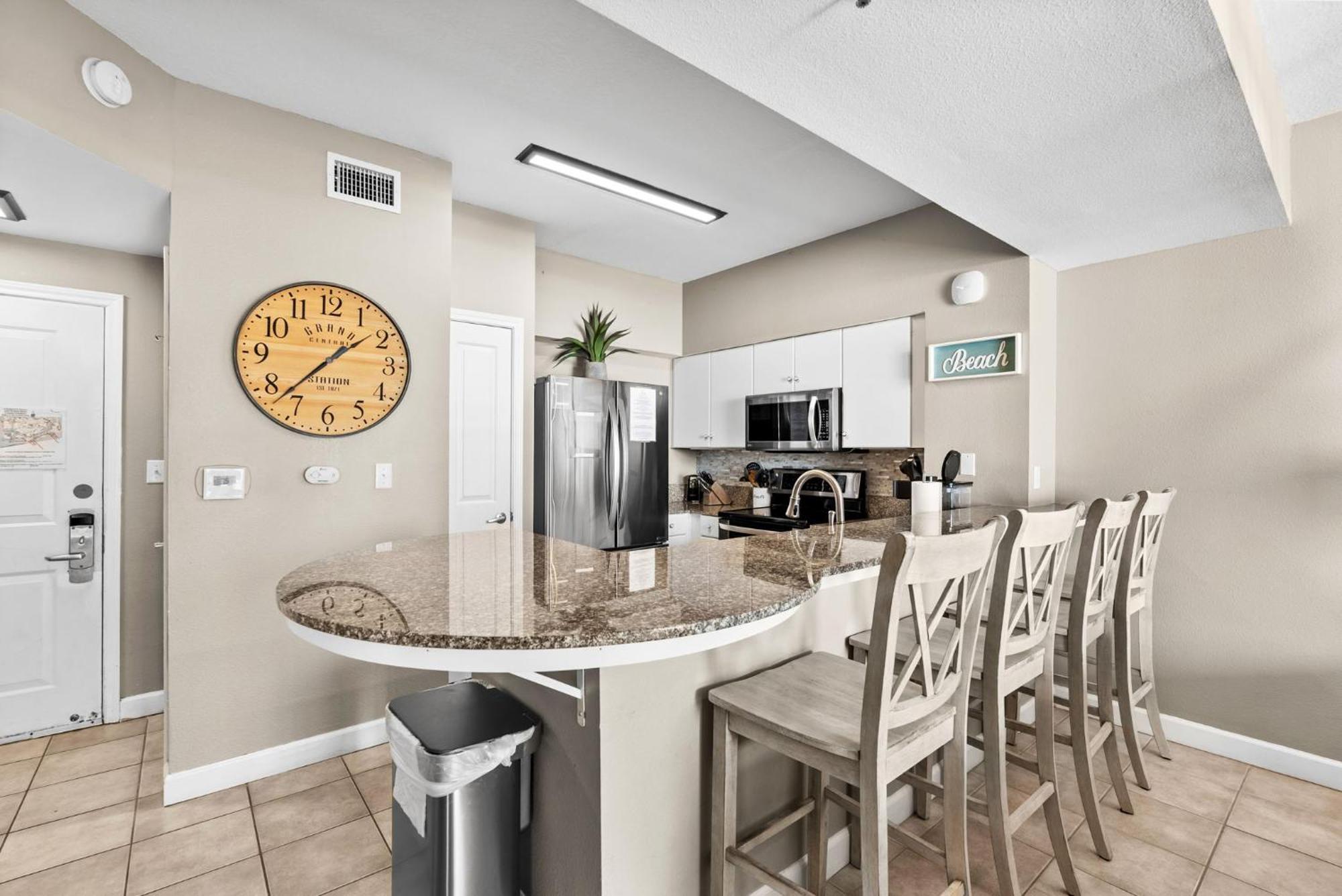 Spacious 2-bedroom Beachfront Resort! By Dolce Getaways Pcb!