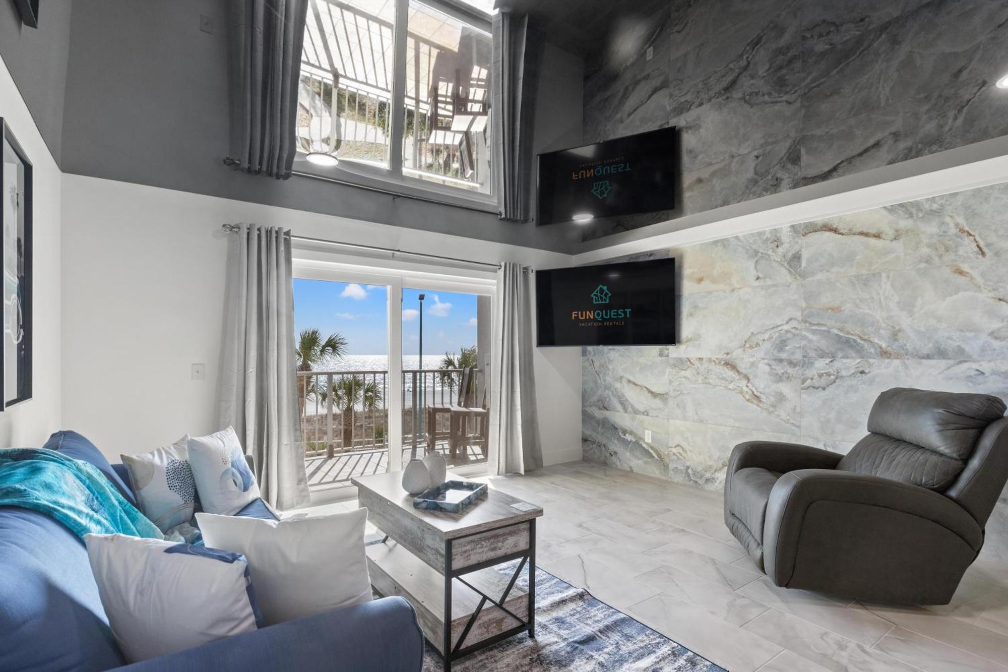 The Summit 306 Apartment *