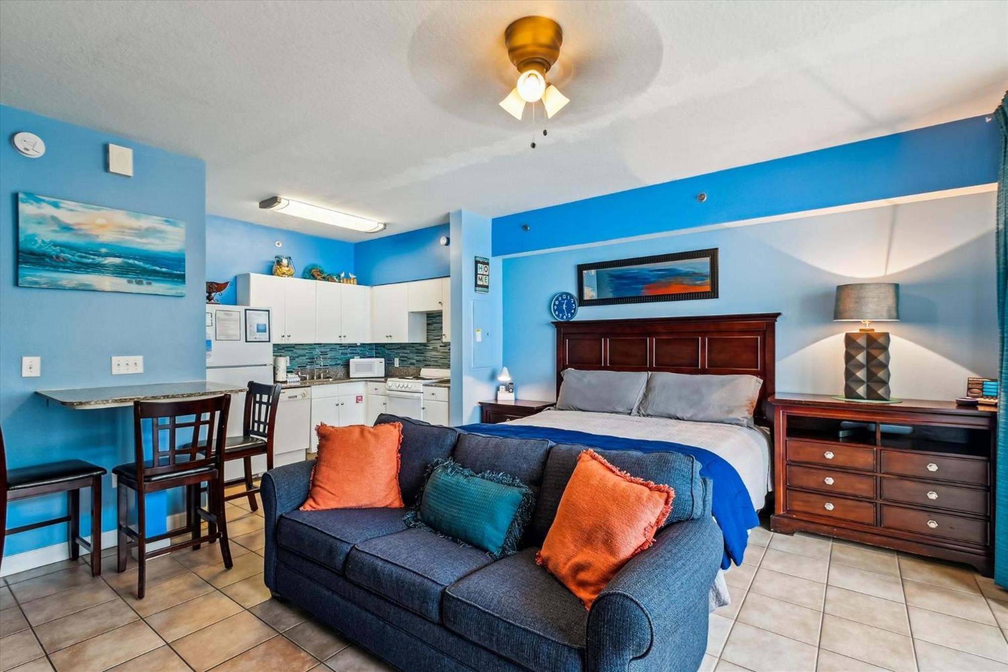 Apartment Shores Of Panama 1506, Perfect For A Great Couples Getaway! Free Fun! Reserved Parking *
