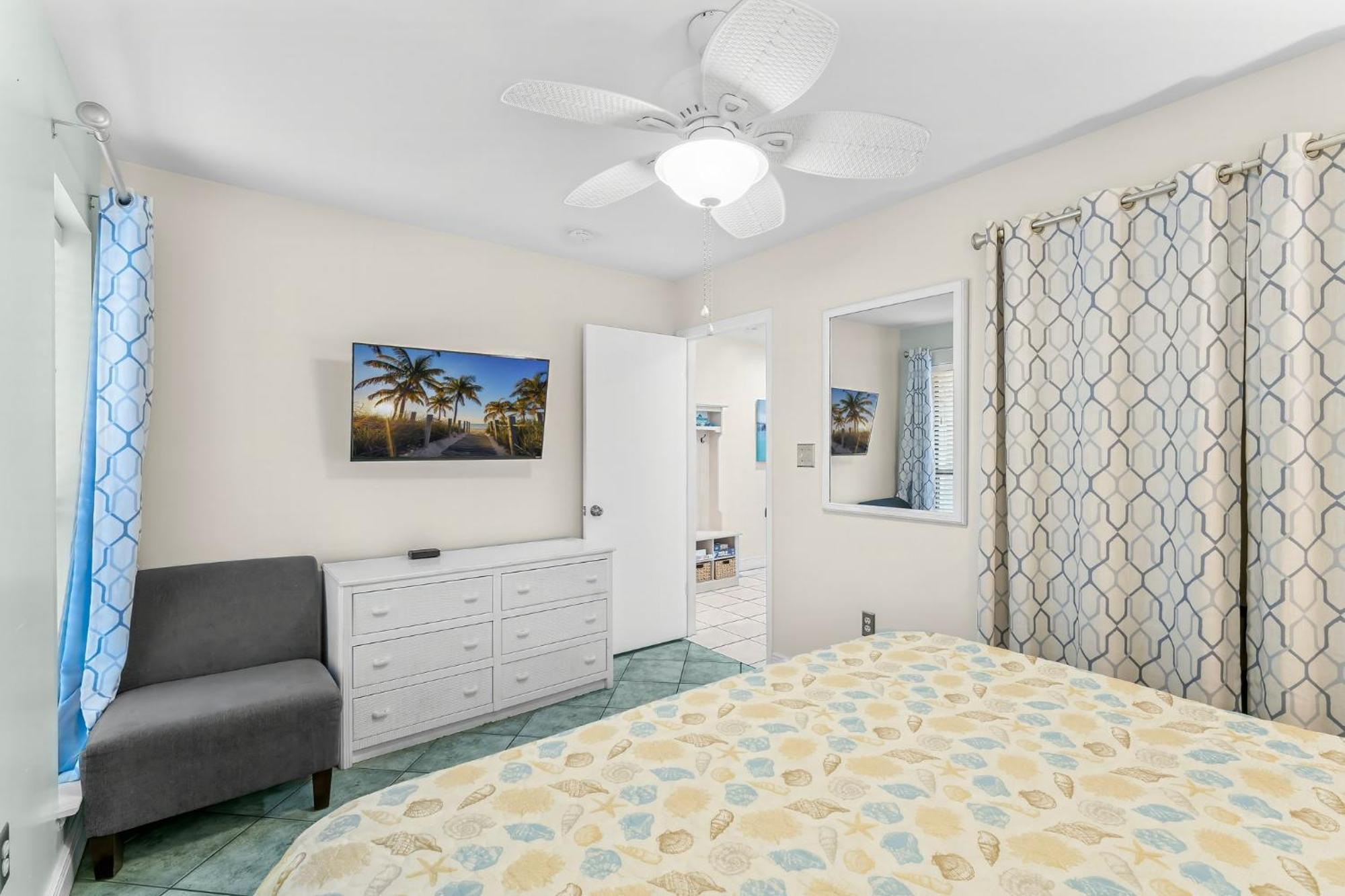 Endless Summer D1 Apartment Panama City Beach