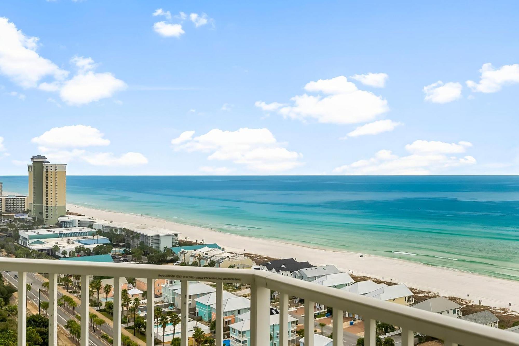 Laketown Wharf 1801 Apartment