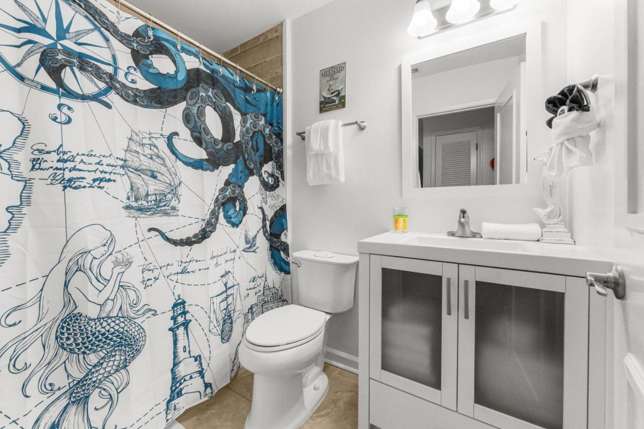 Holiday home New Pirates Cove Hot Tub Pet Friendly