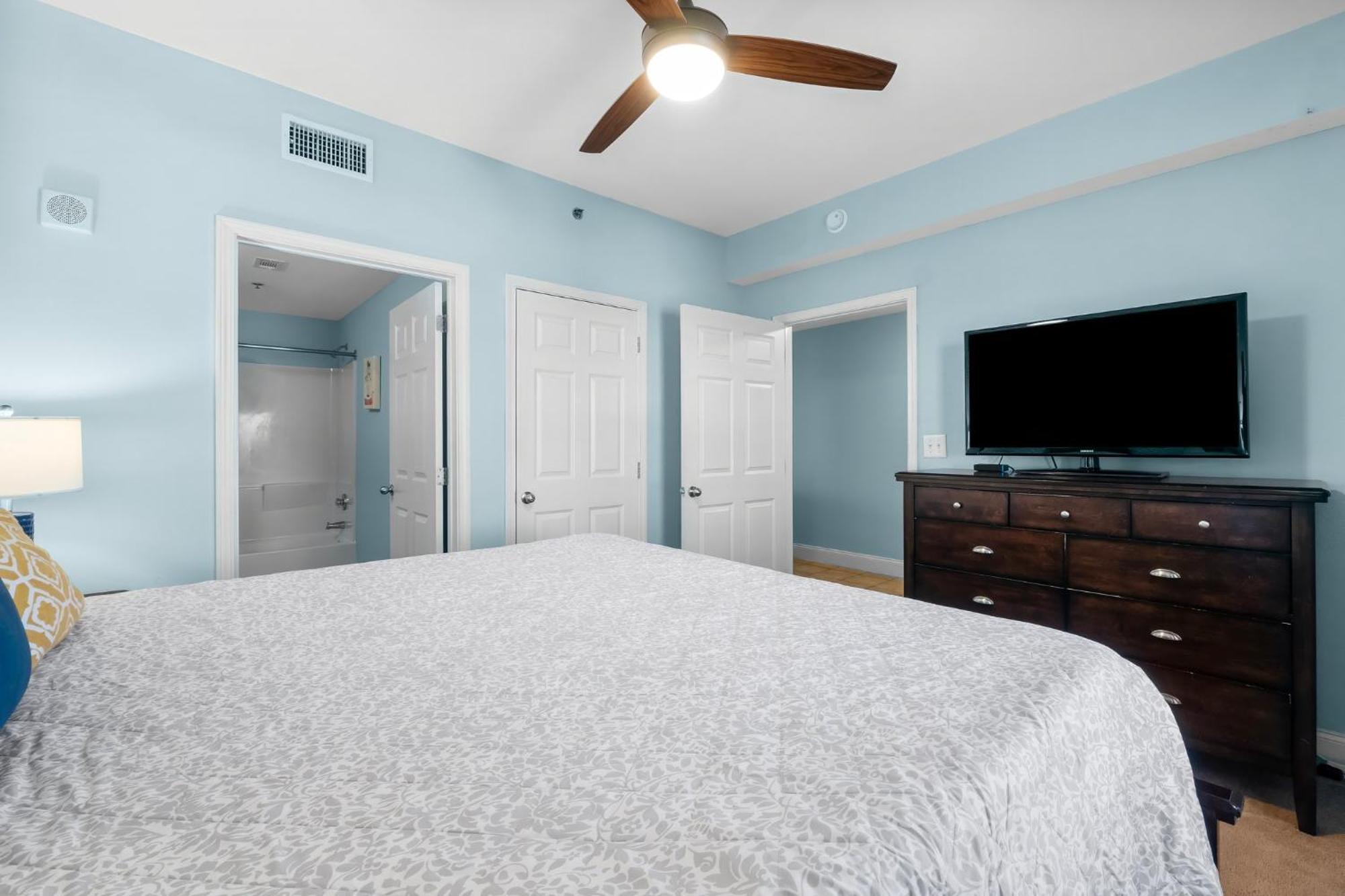 Laketown Wharf 1818 Apartment Panama City Beach