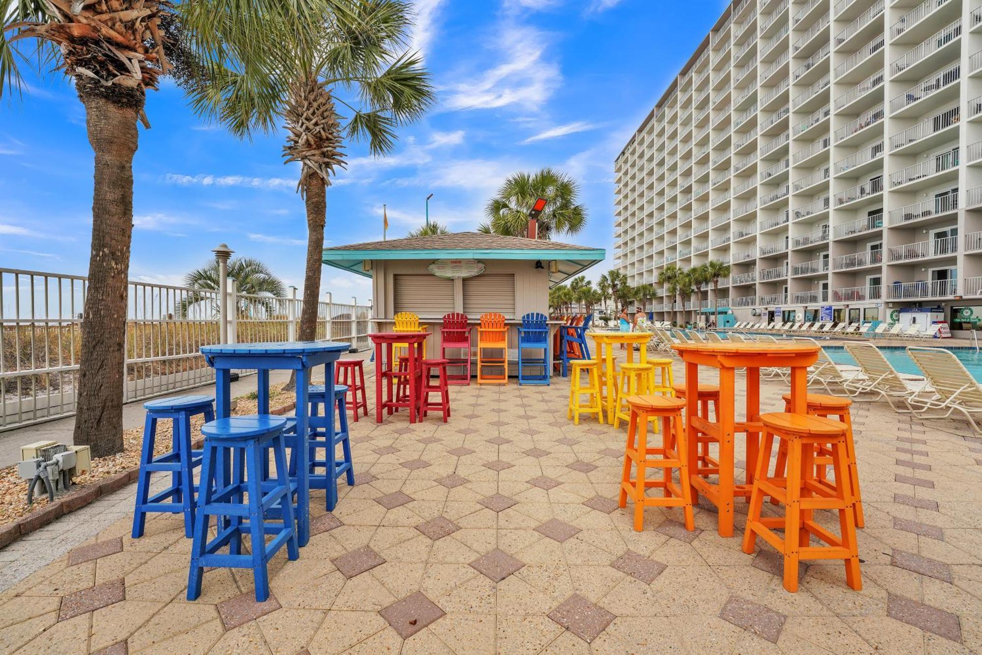 Million Dollar View! Sunny Side Up Pcb Apartment *