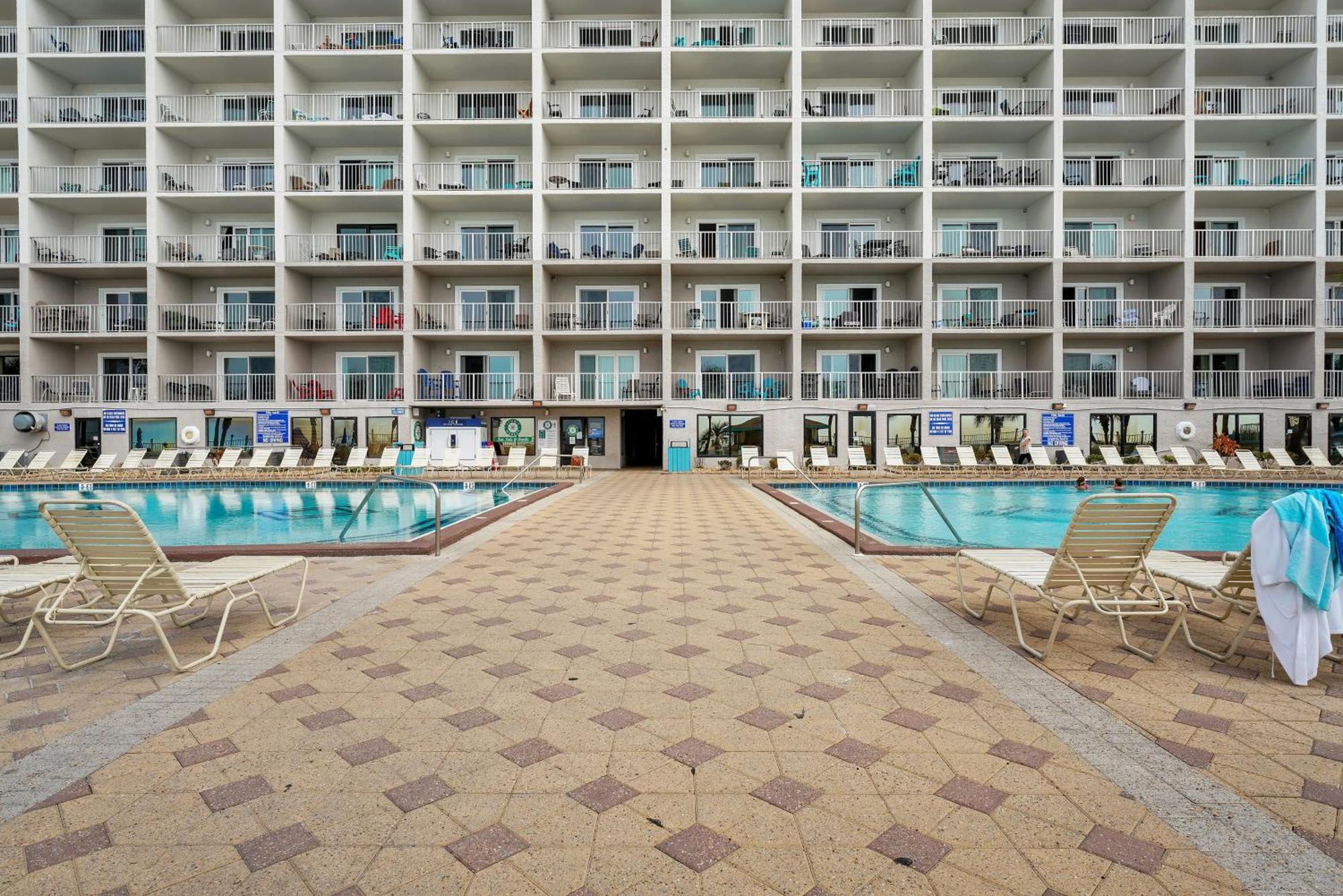 Apartment Million Dollar View! Sunny Side Up Pcb *