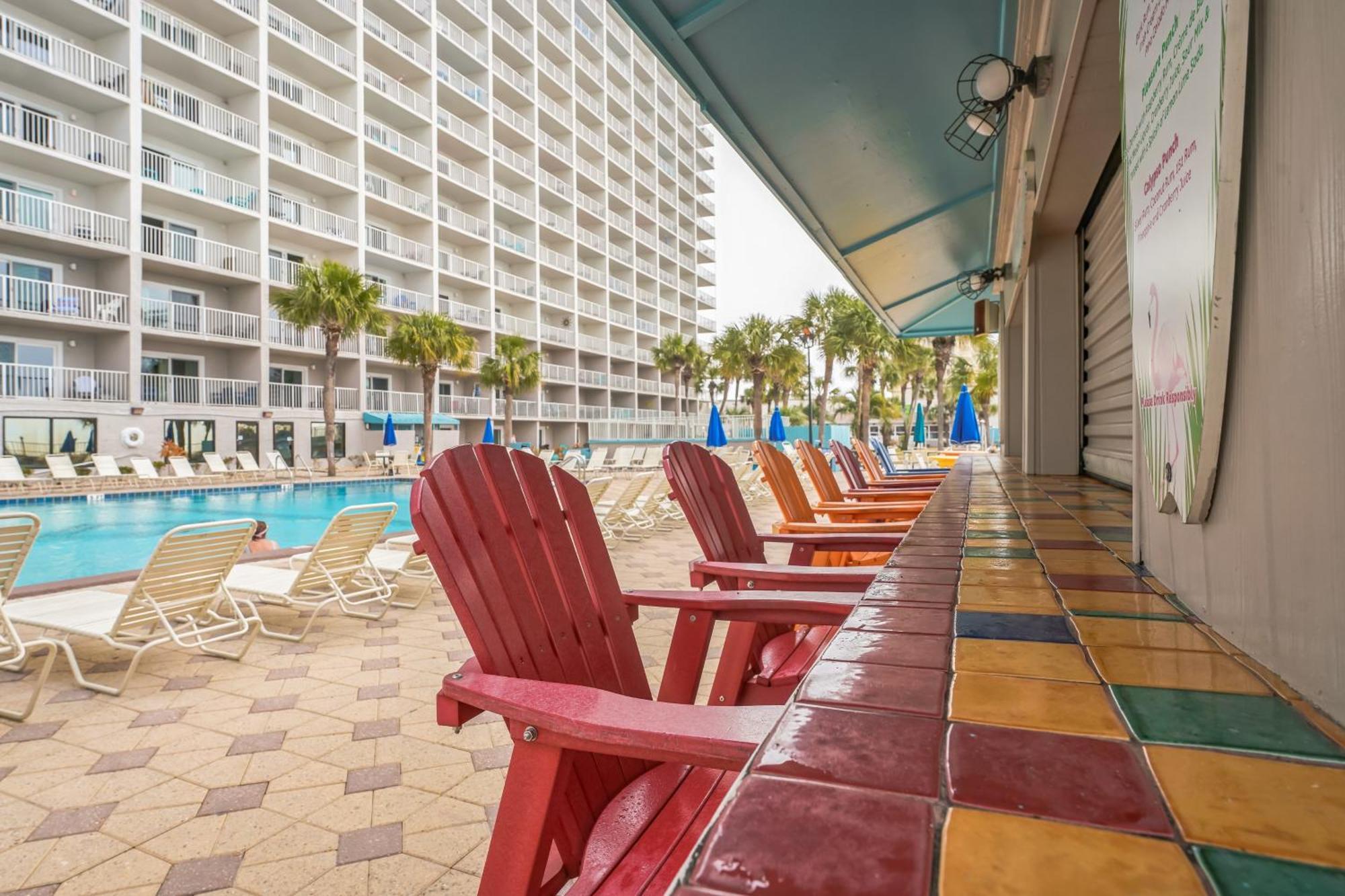Million Dollar View! Sunny Side Up Pcb Apartment