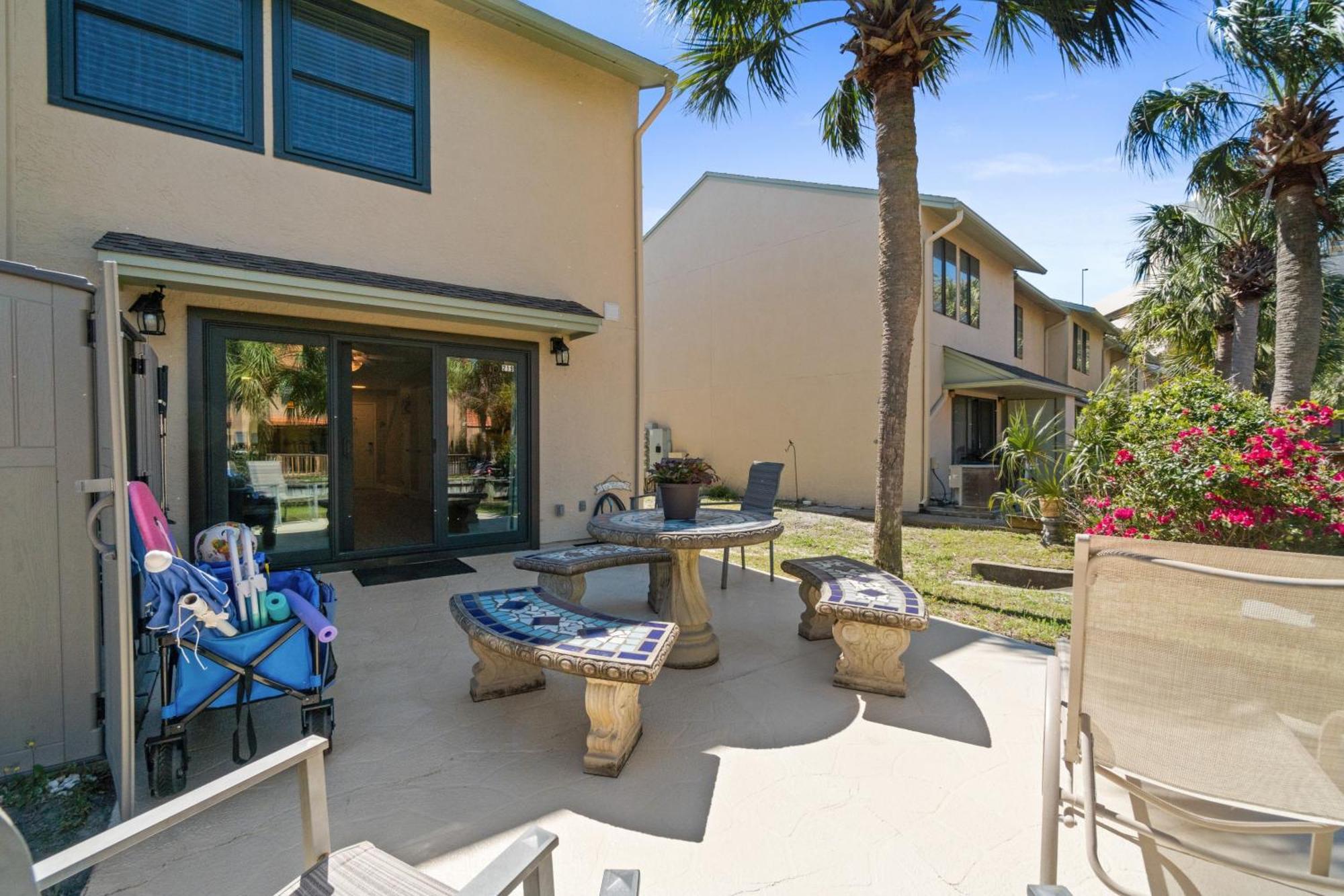 Gulf Highlands 219 By Book That Holiday home
