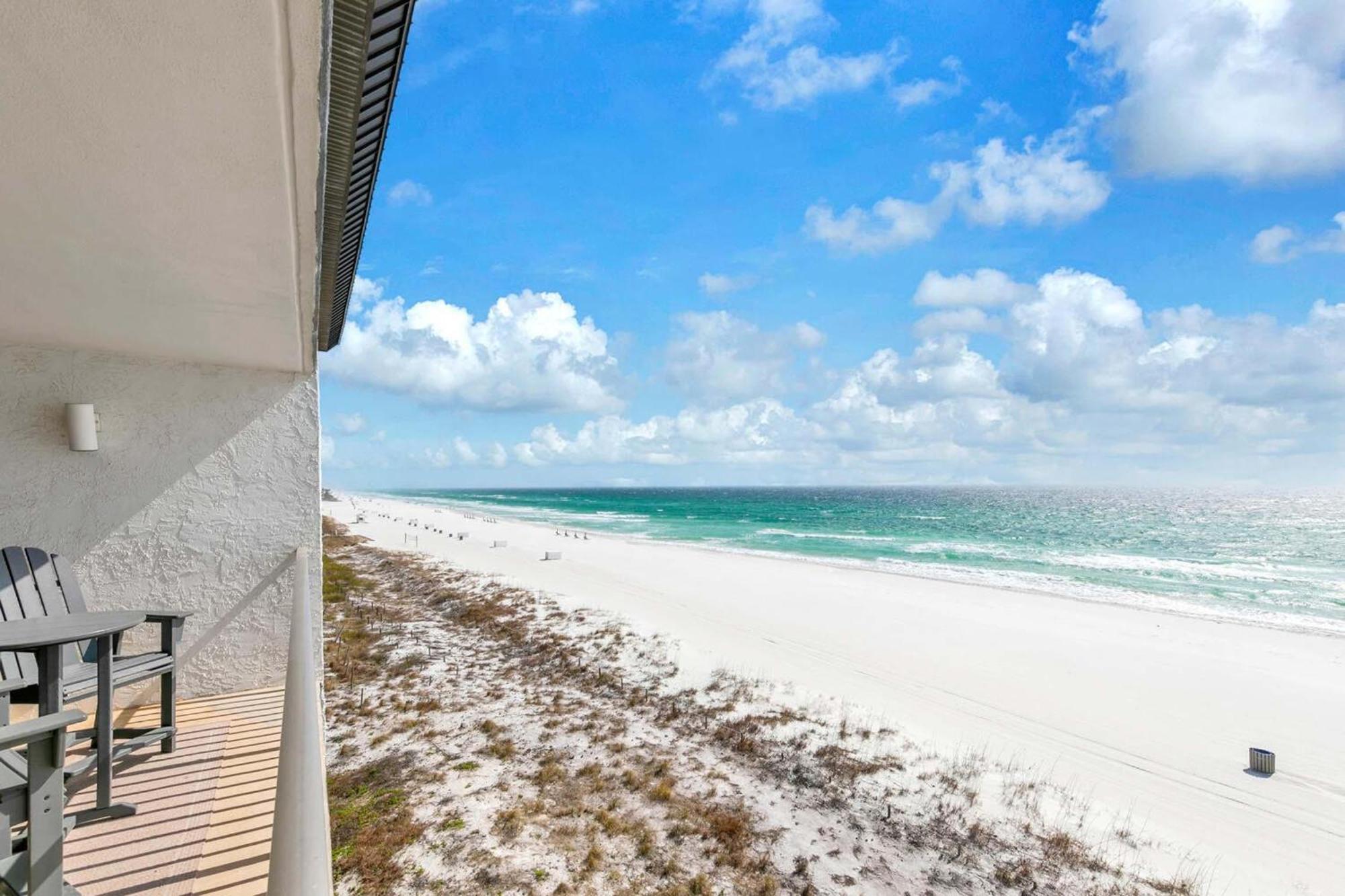 Leeward 403 At Edgewater *