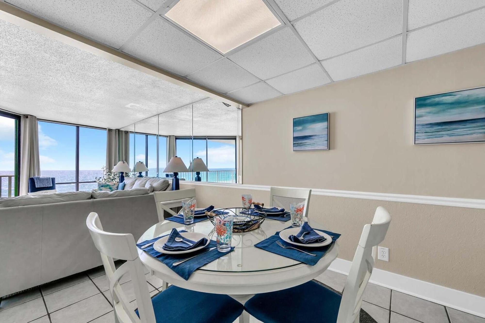 Leeward 403 At Edgewater