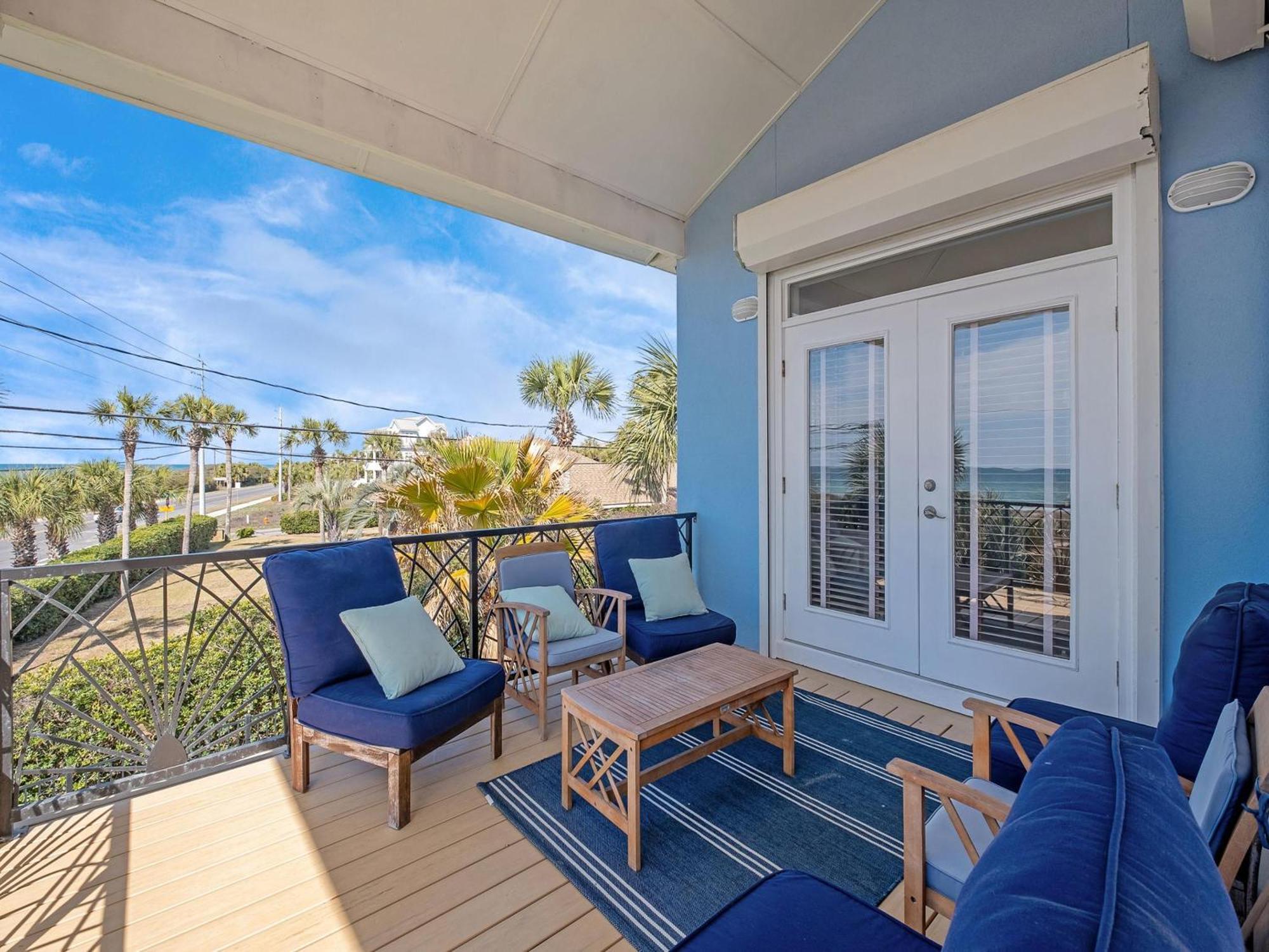 Private Paradise On Front Rd Holiday home