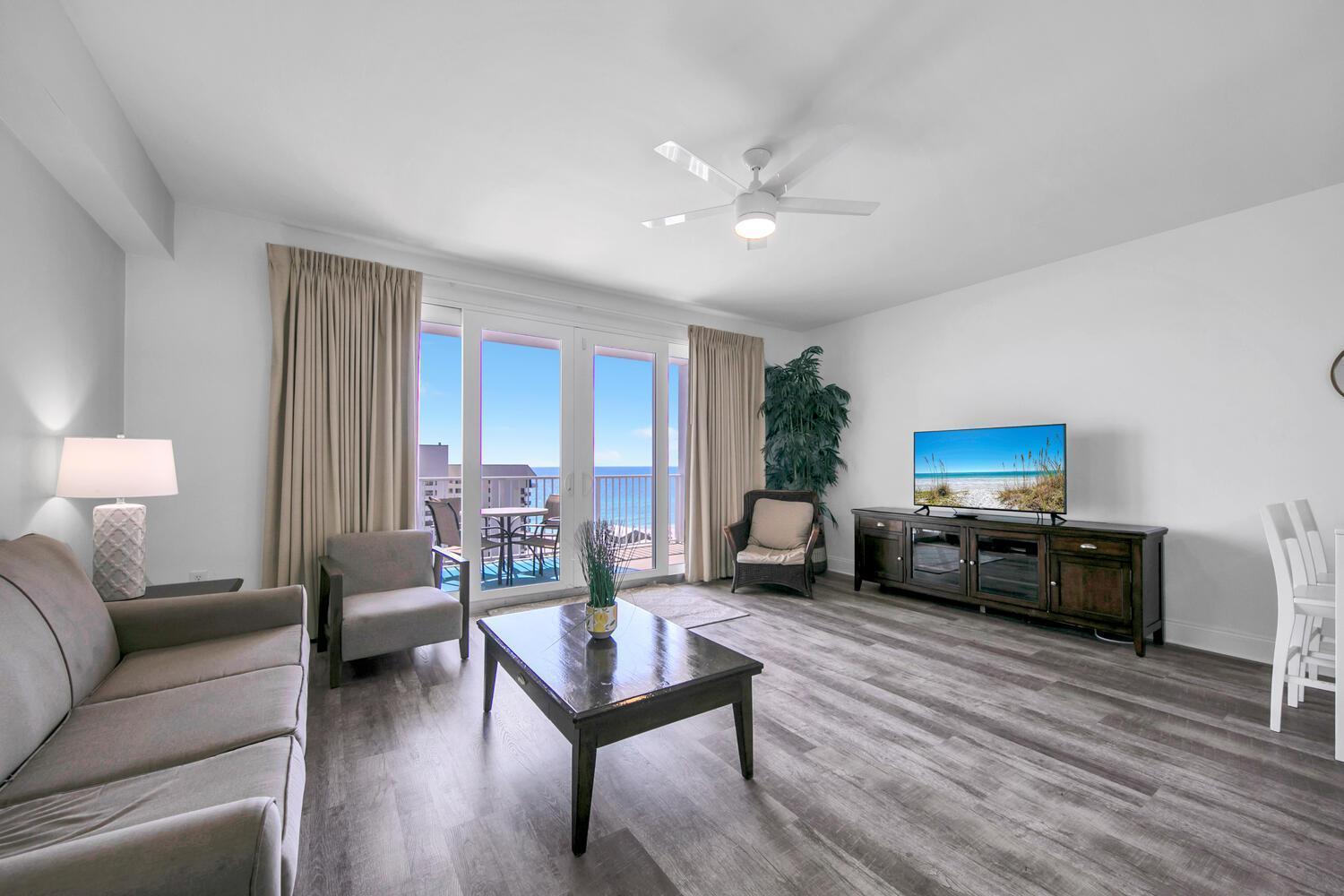 Laketown Wharf 1116 *