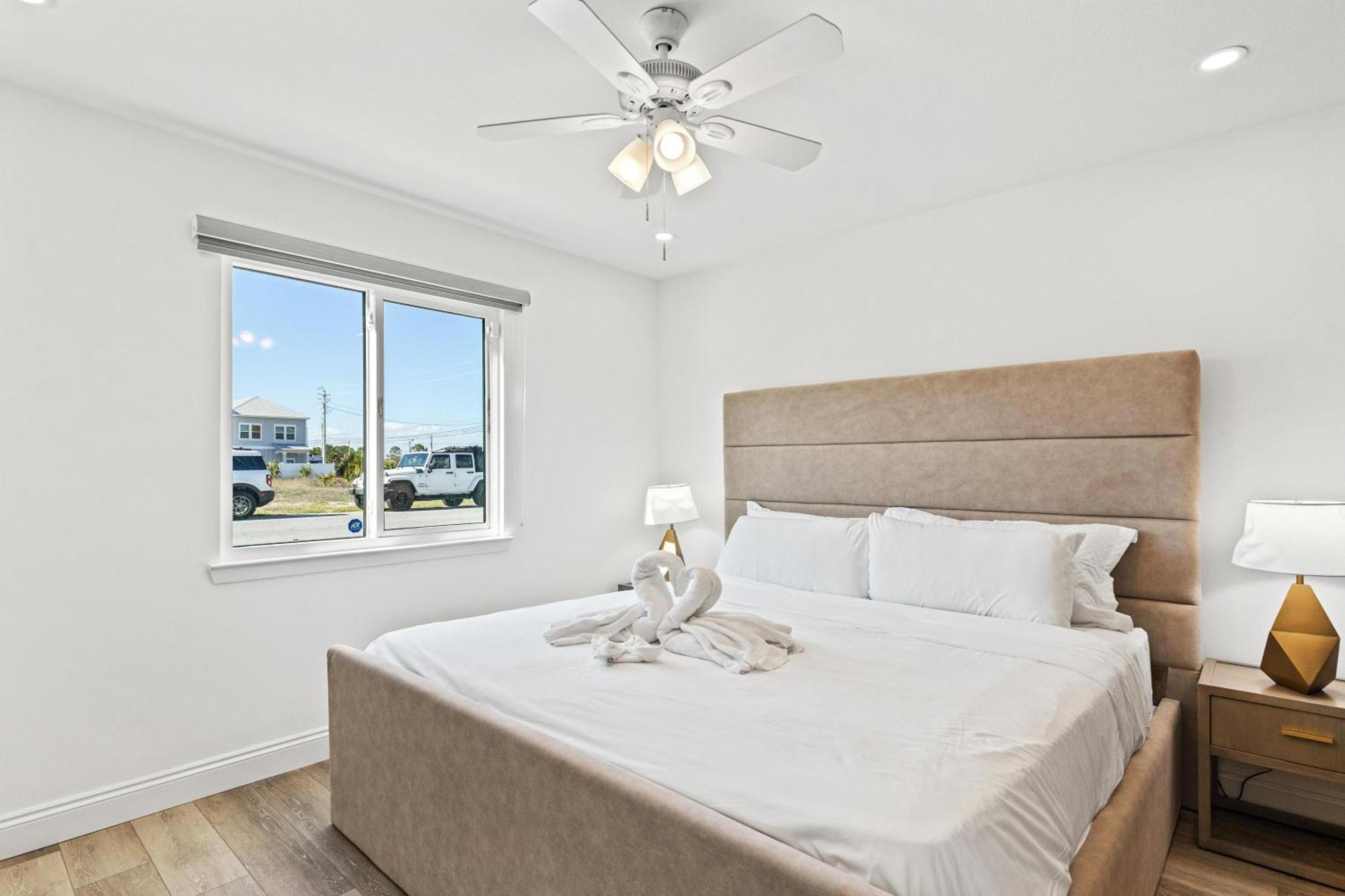 Ocean Breeze 3a Apartment