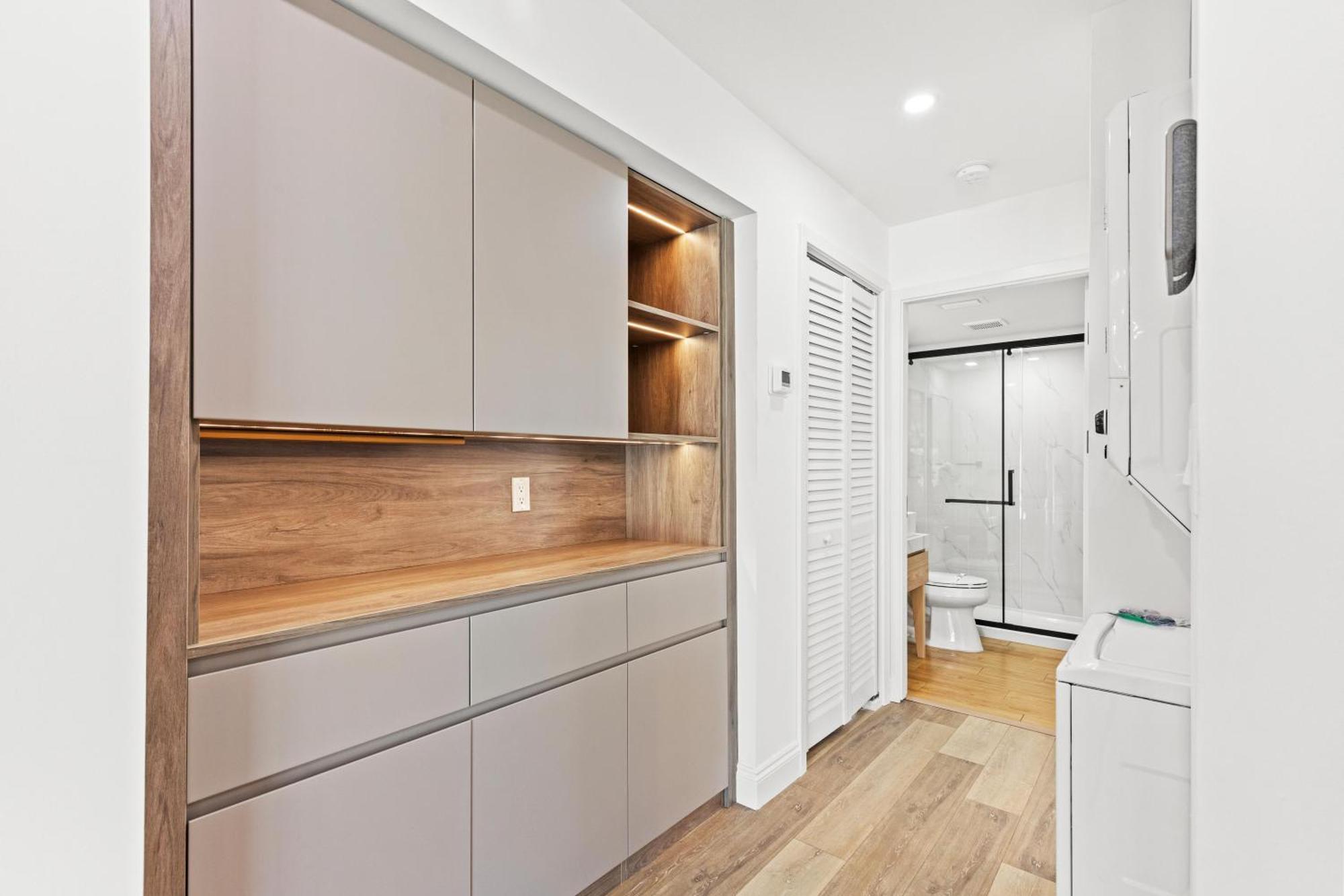 Ocean Breeze 1b Apartment *