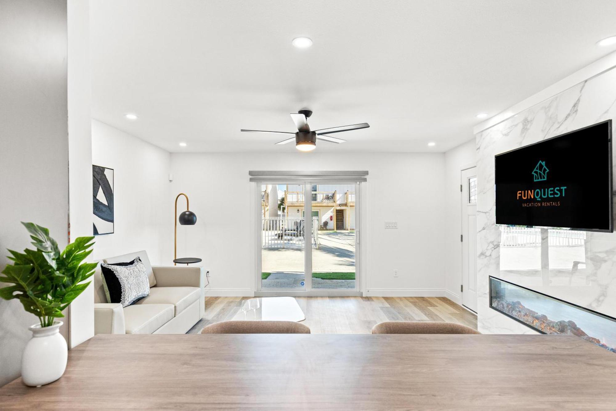 Apartment Ocean Breeze 3a *