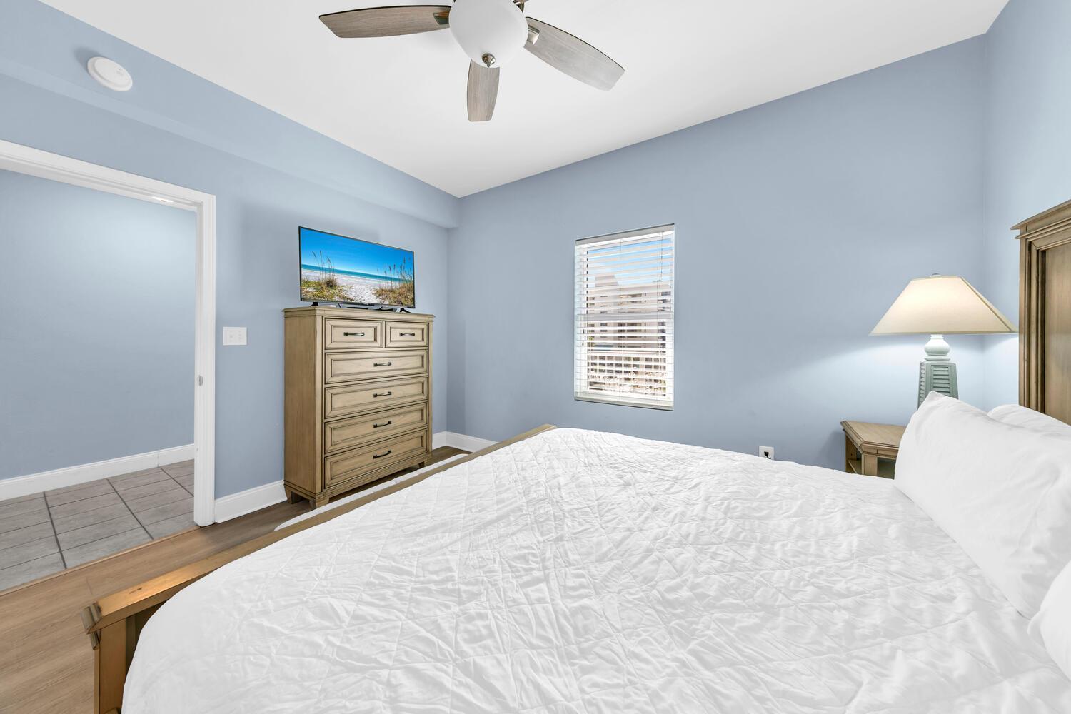Laketown Wharf 317 Holiday home *