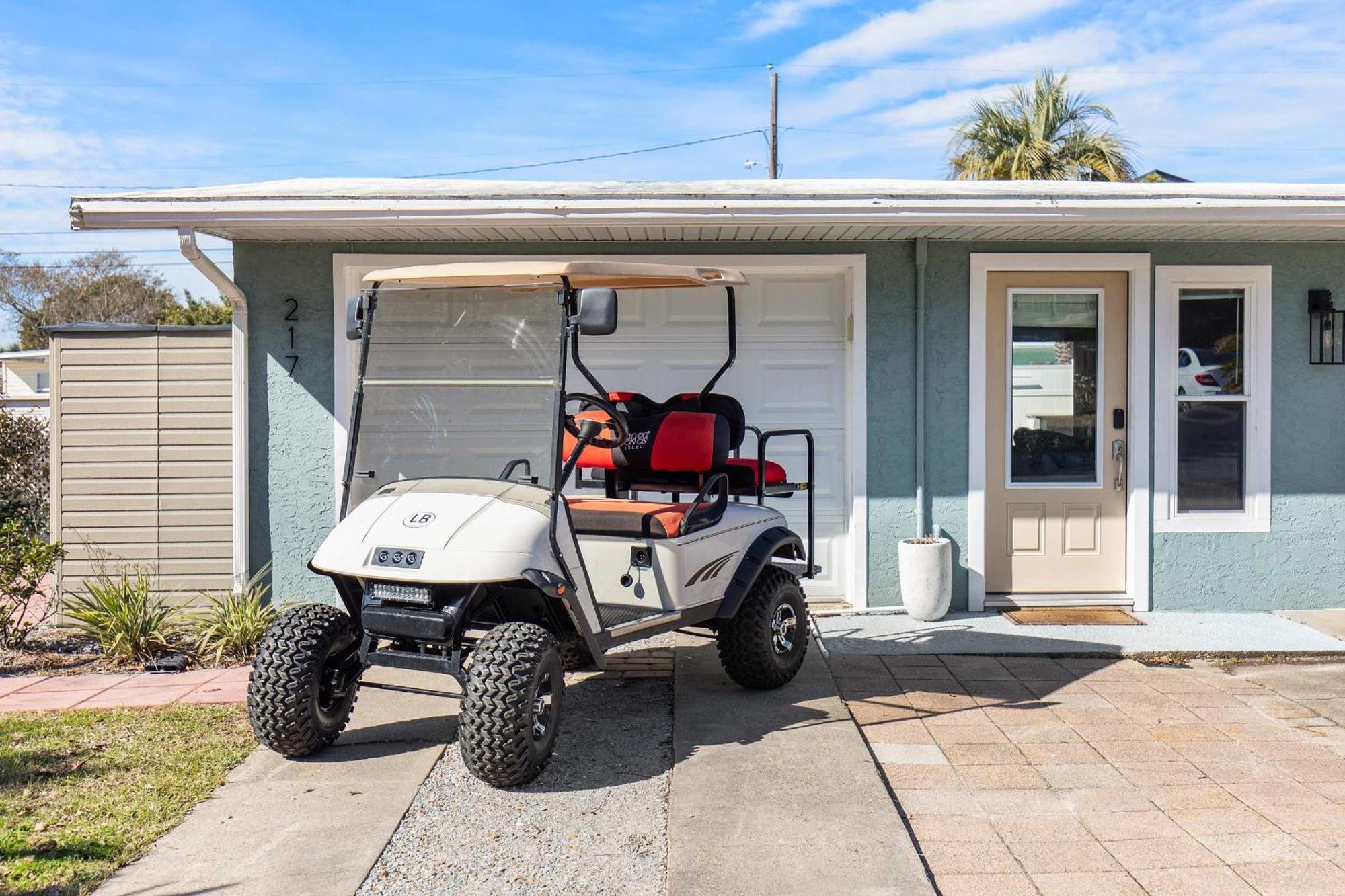 Holiday home Shells Family House Coastal Retreat With Private Pool Golf Cart & Steps To The