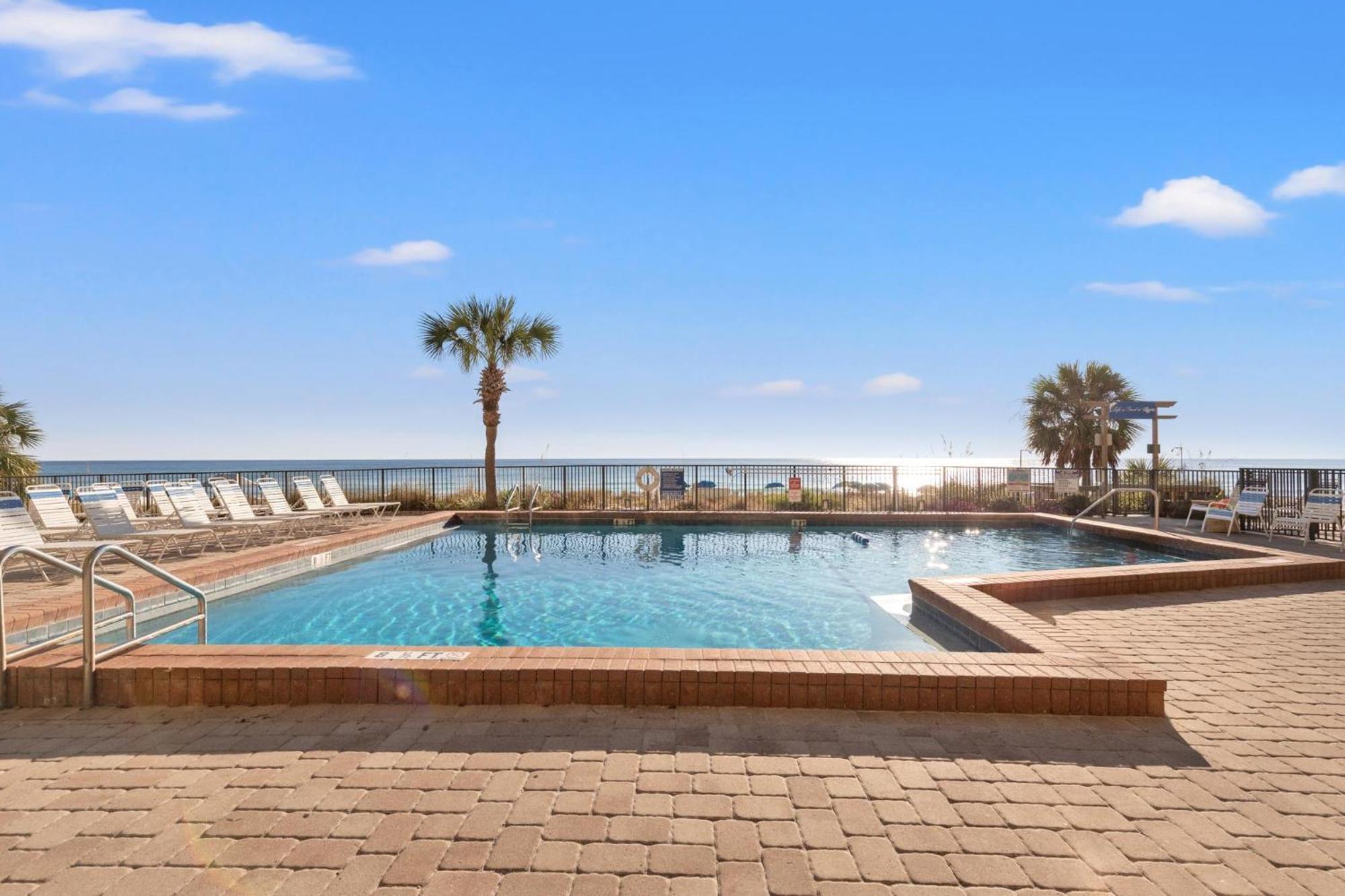 Commodore 1201 * Panama City Beach
