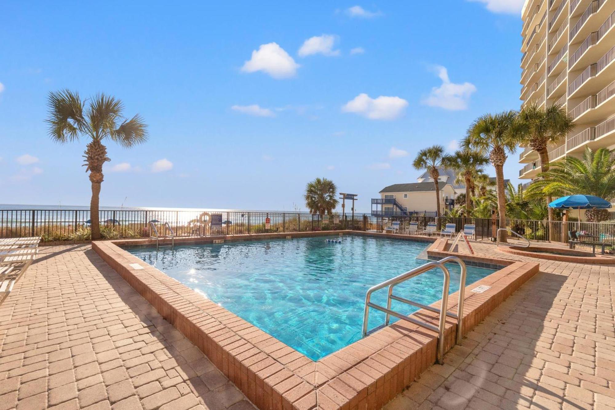 Commodore 304 Gorgeous Views! Near St. Andrews State Park. Holiday home