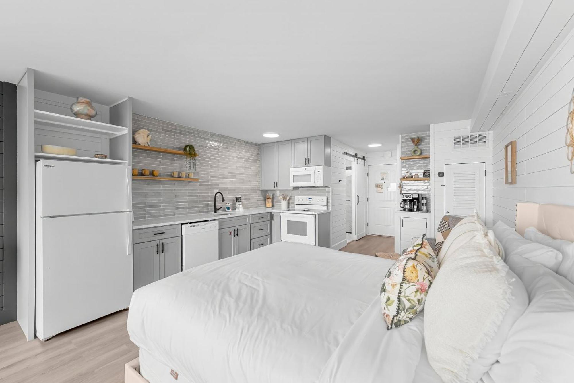 Fantastic Fully Renovated Front - Incredible View - Of The Gulf 321 Holiday home Panama City Beach