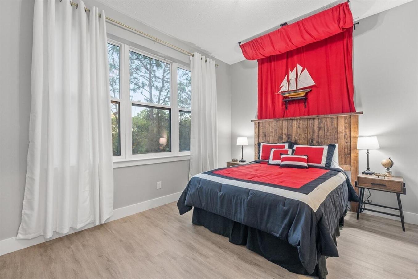 Sleeps 58 Large Familycorporate Gatherings *