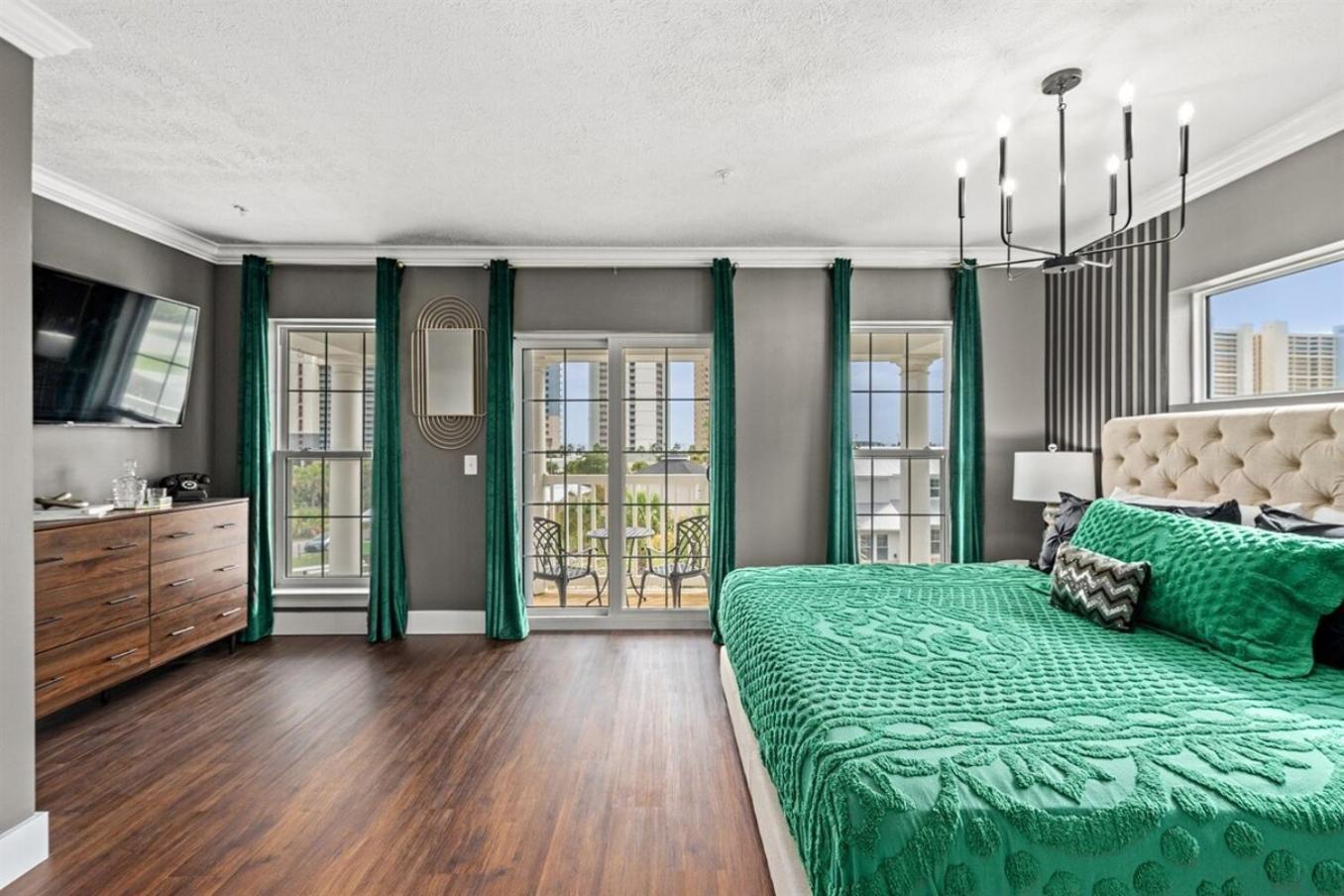 Sleeps 58 Large Familycorporate Gatherings *