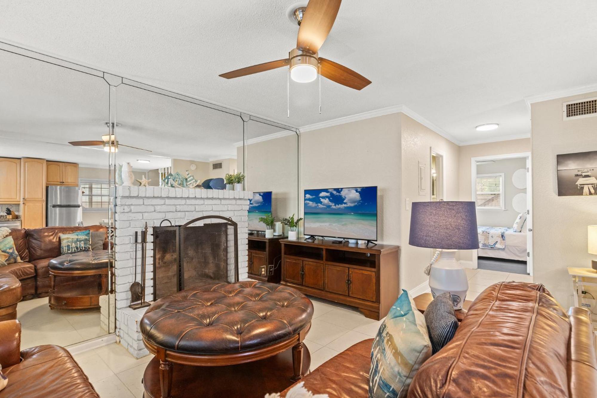 128 Kelly St | Beachy Keen Holiday home *