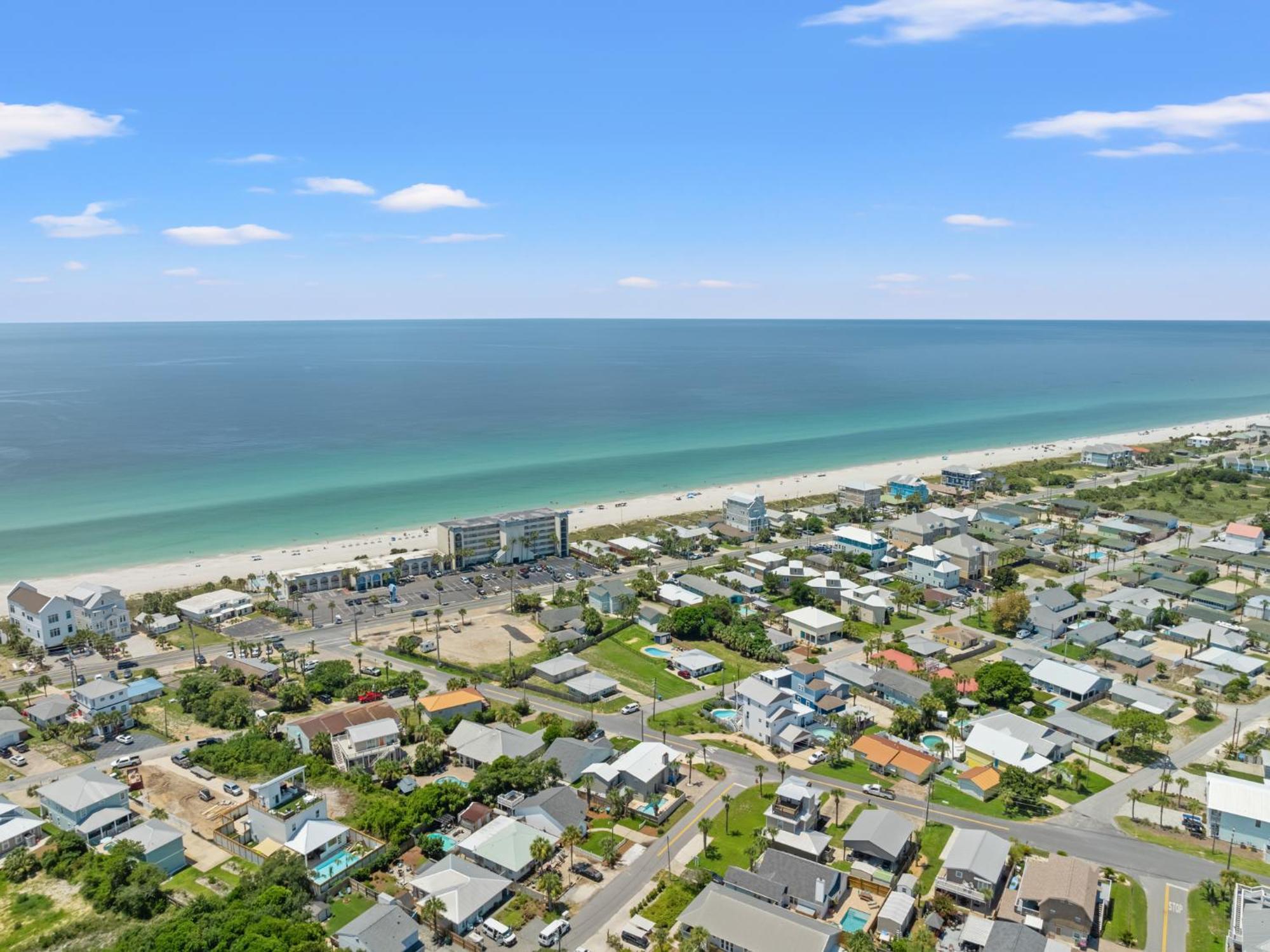 Holiday home 128 Kelly St | Beachy Keen