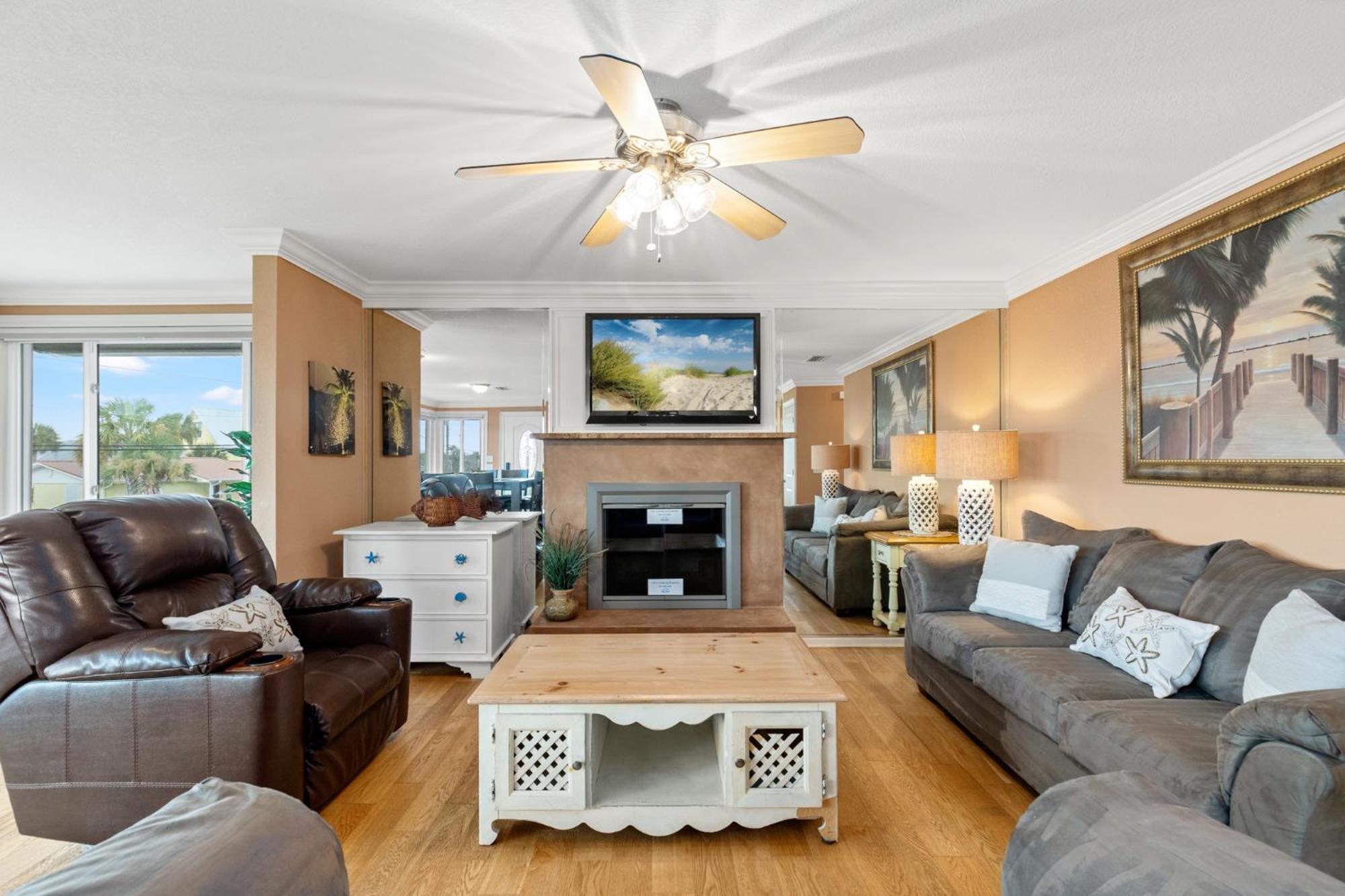 128 Kelly St | Beachy Keen