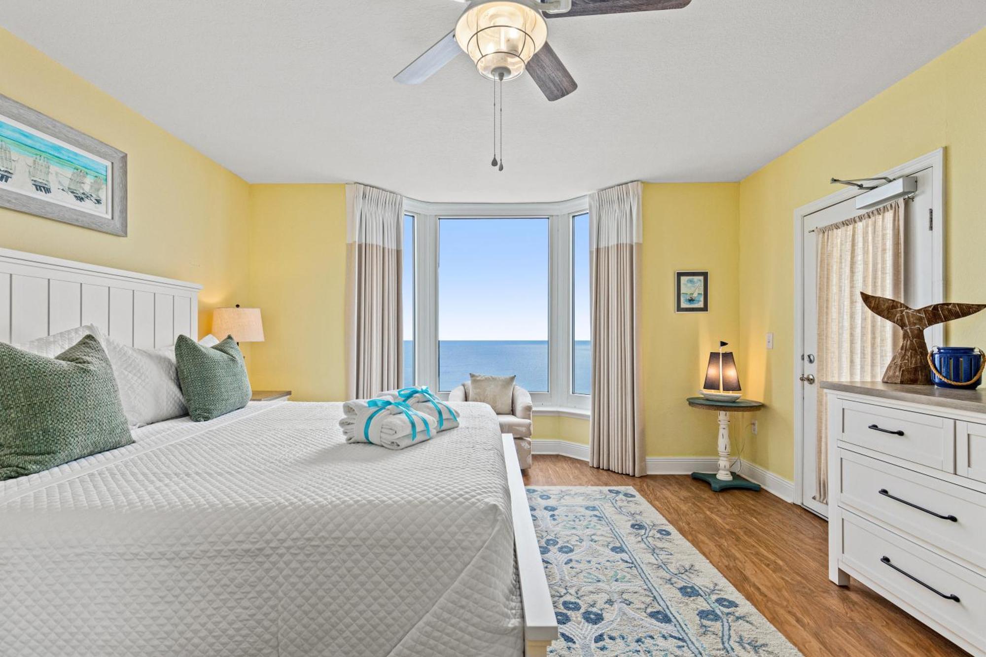 Emerald 1431 | Tucker's Tondo