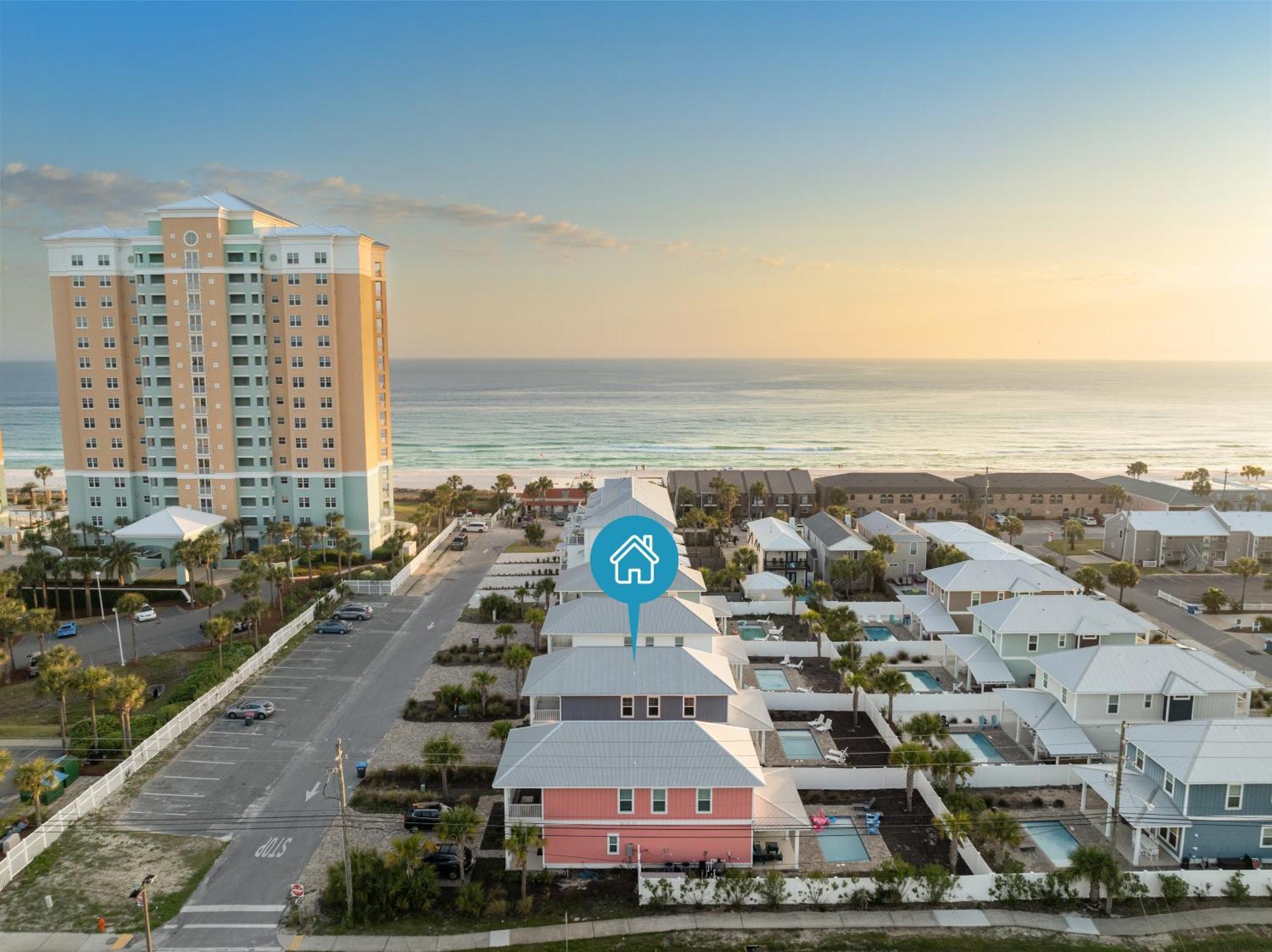 Holiday home Fabulous Modern House - 4br, 35ba: Pool/beach View & Access/balcony *