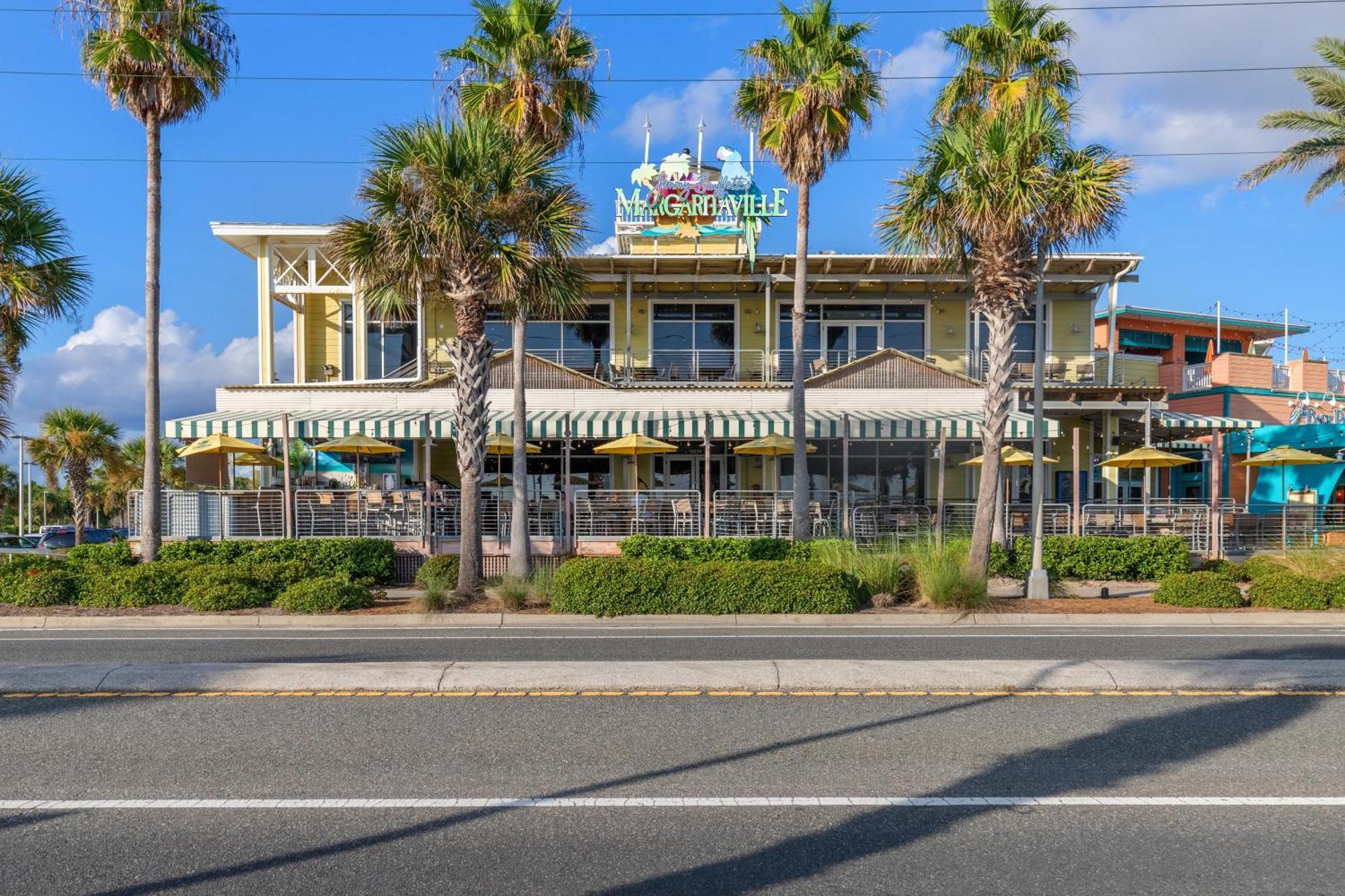 Pineapple Paradise! 6br 7ba Beachfront House! Private Pool! Grill! Sleeps 16! *