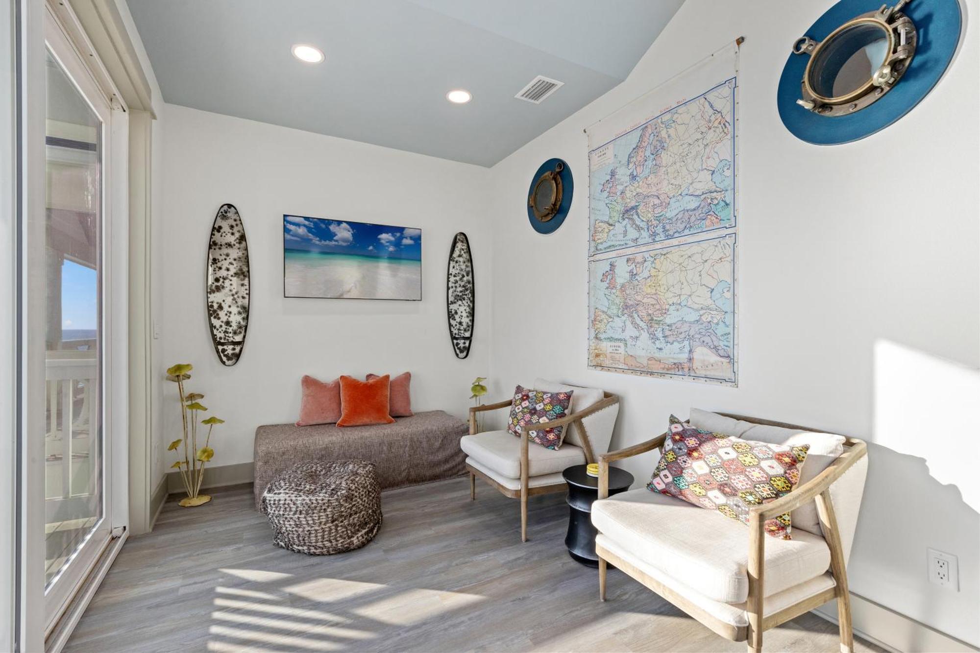 Holiday home Pineapple Paradise! 6br 7ba Beachfront House! Private Pool! Grill! Sleeps 16! *