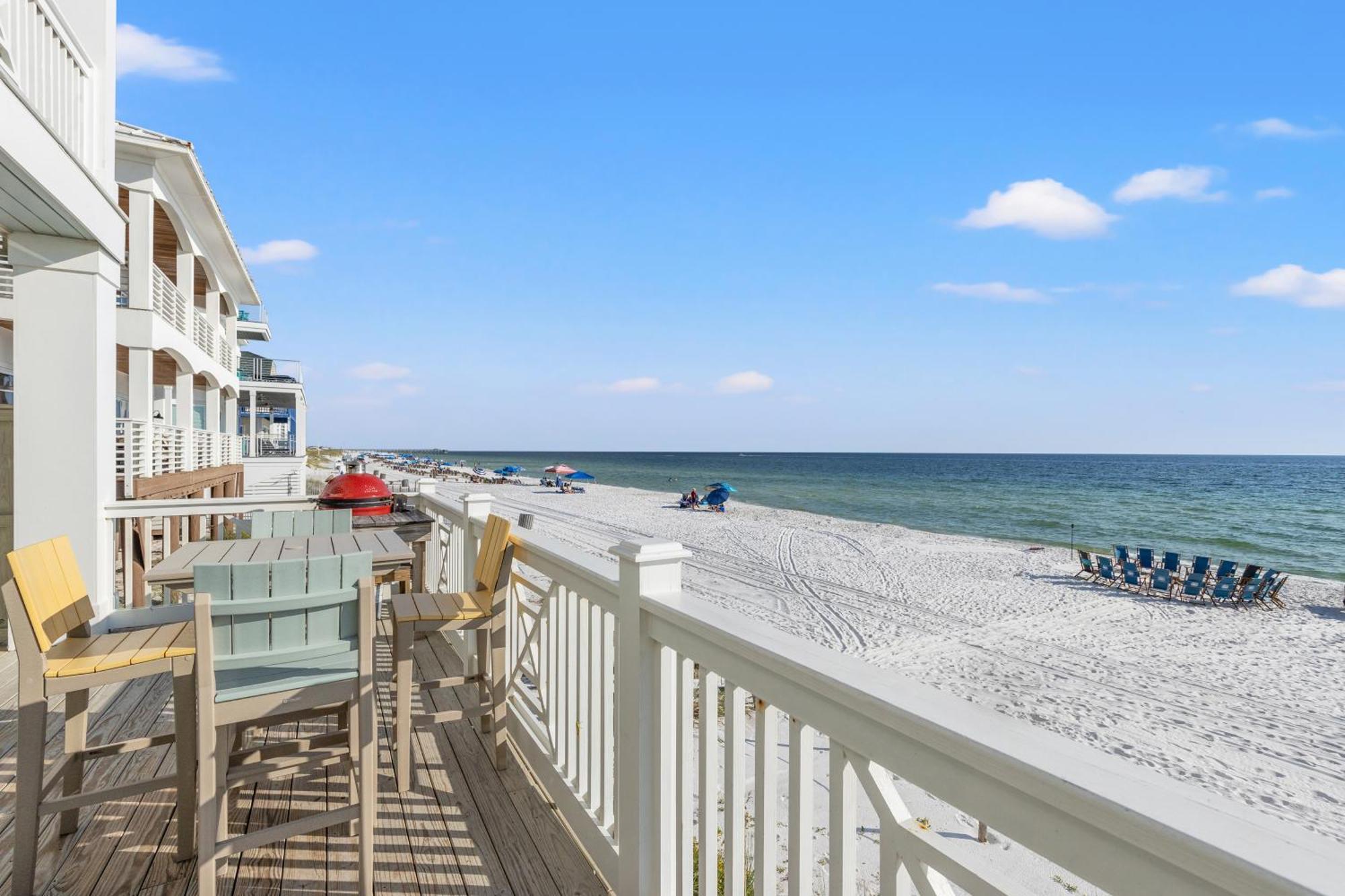 Pineapple Paradise! 6br 7ba Beachfront House! Private Pool! Grill! Sleeps 16! *
