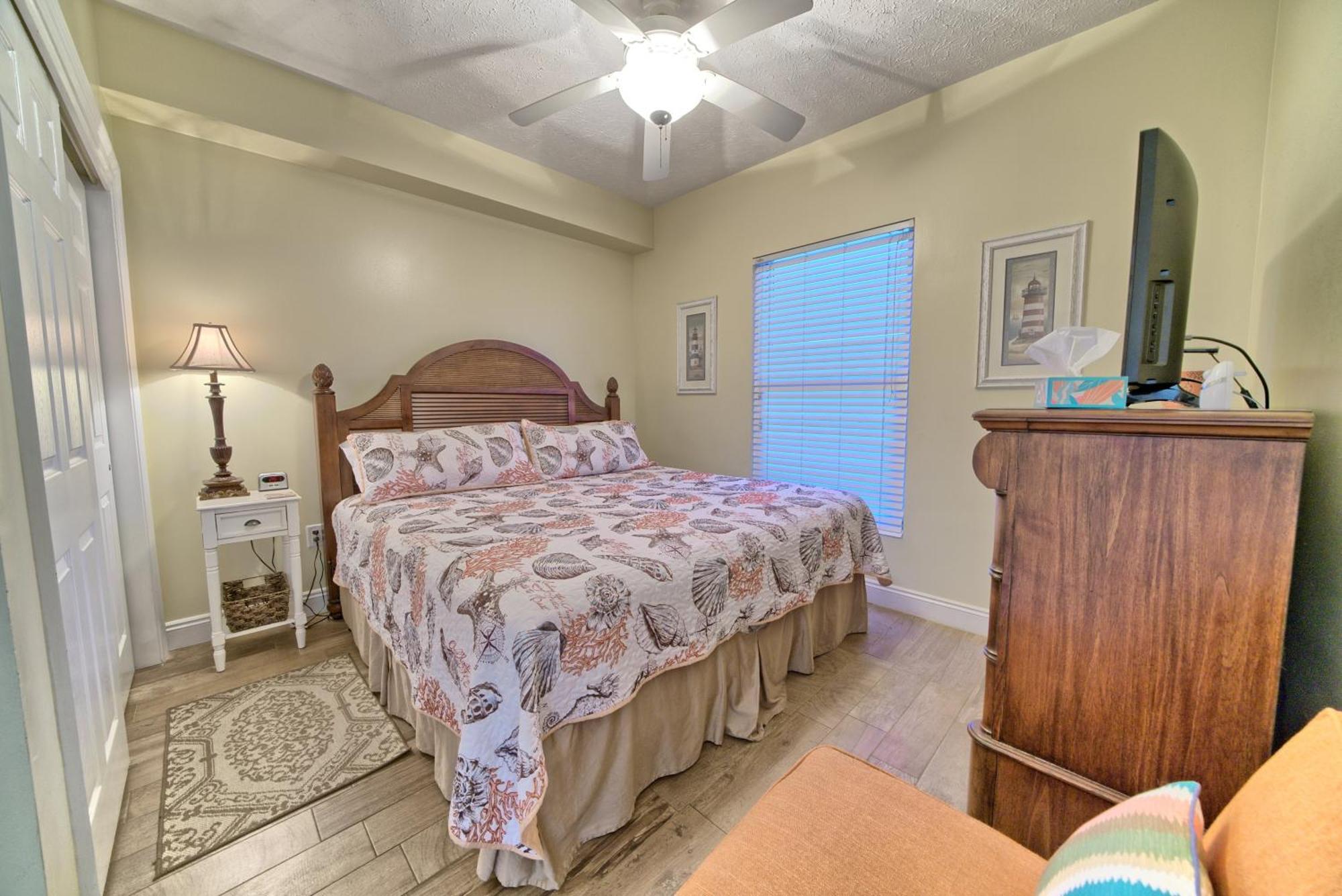 Apartment Roomy With Pool And Access - Unit 0502 Panama City Beach