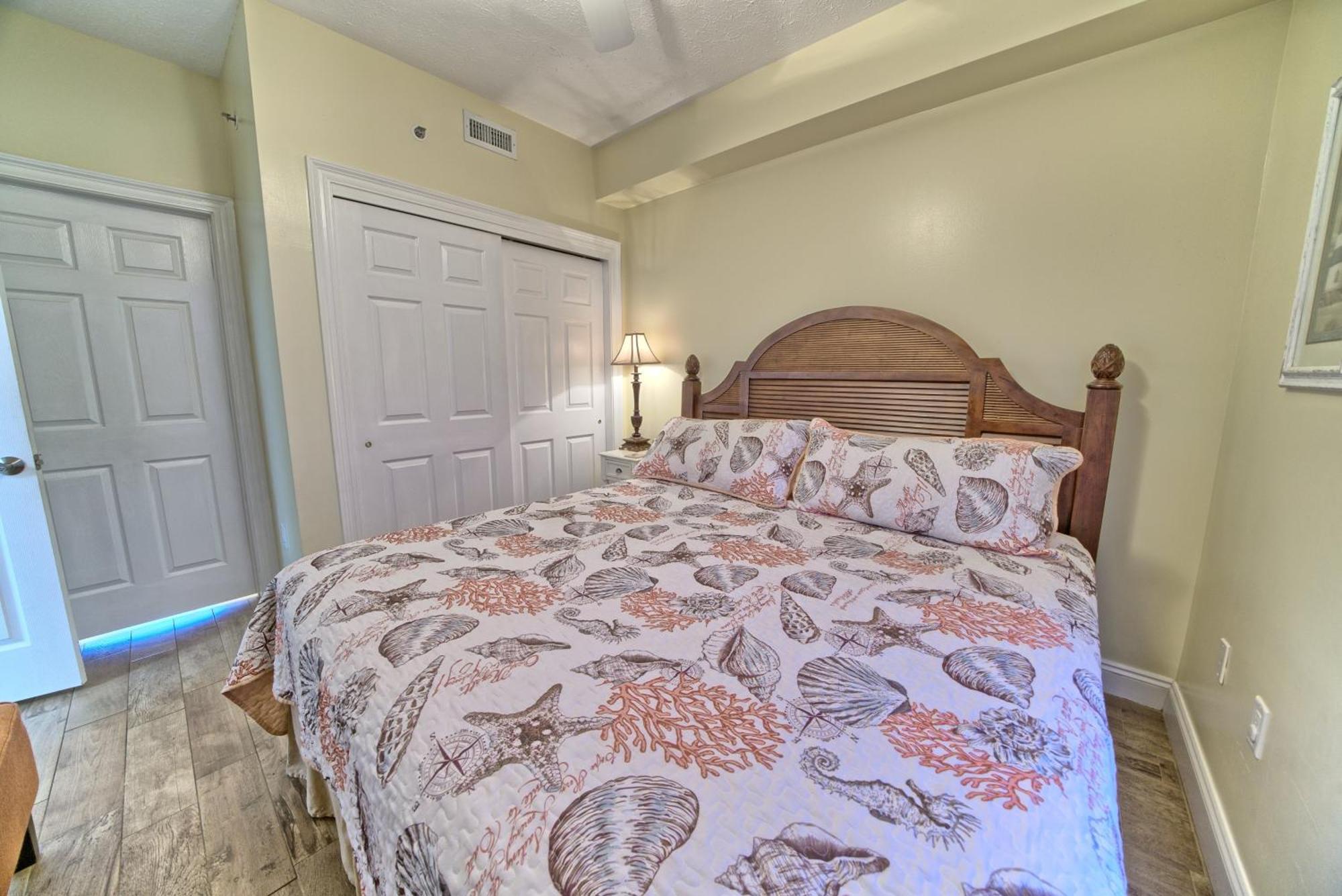 Roomy With Pool And Access - Unit 0502 * Panama City Beach
